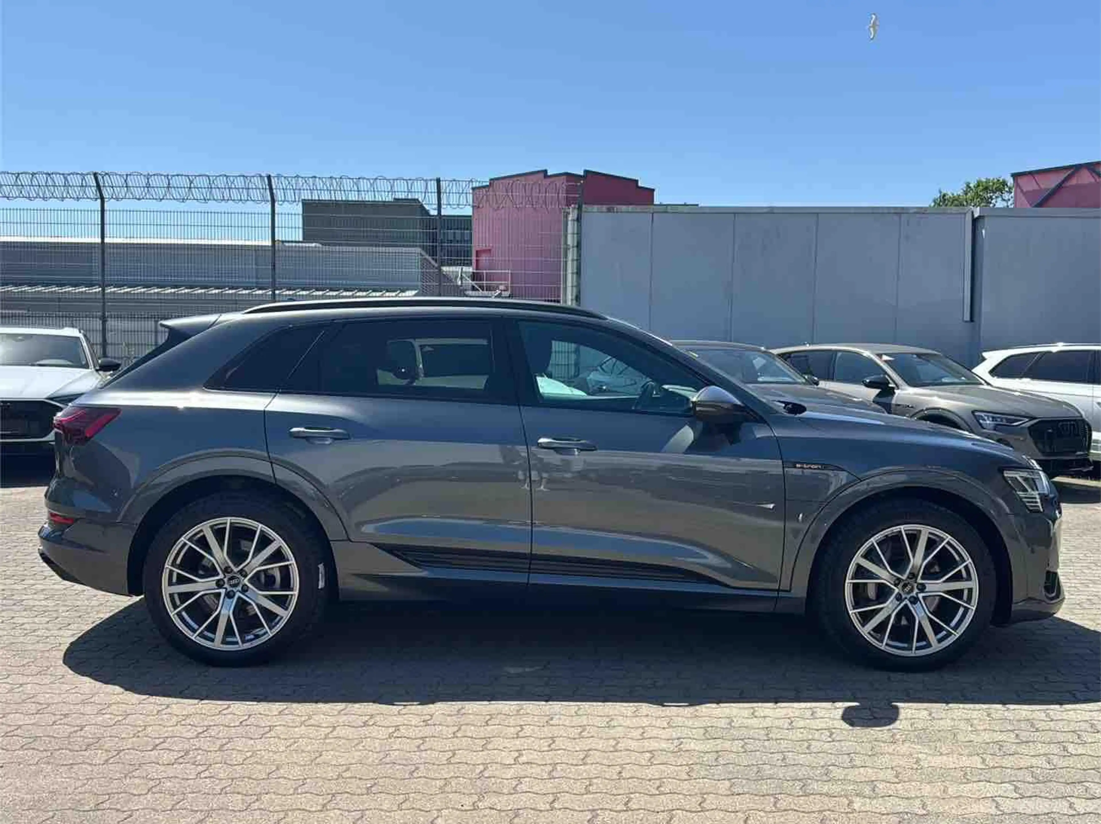 Audi e-tron 55 2x S line ACC AHK BLACK 21Z MATRIX KAM — photo 6