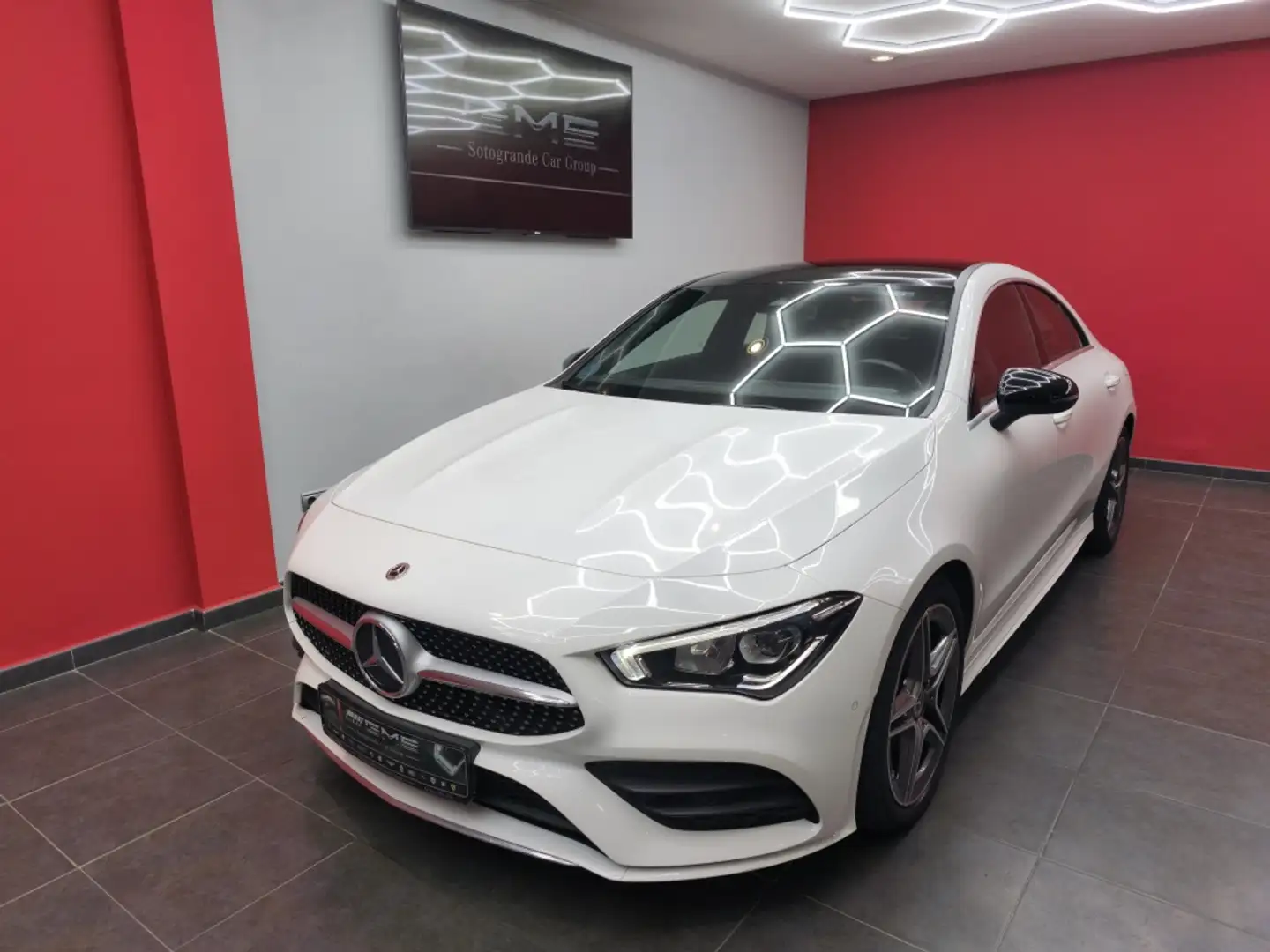 Mercedes-Benz CLA 180 7G-DCT Blanco - 1