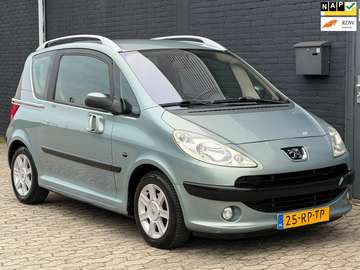 1.4 Gentry AIRCO AUTOMAAT NIEUW APK NAP TREKHAAK