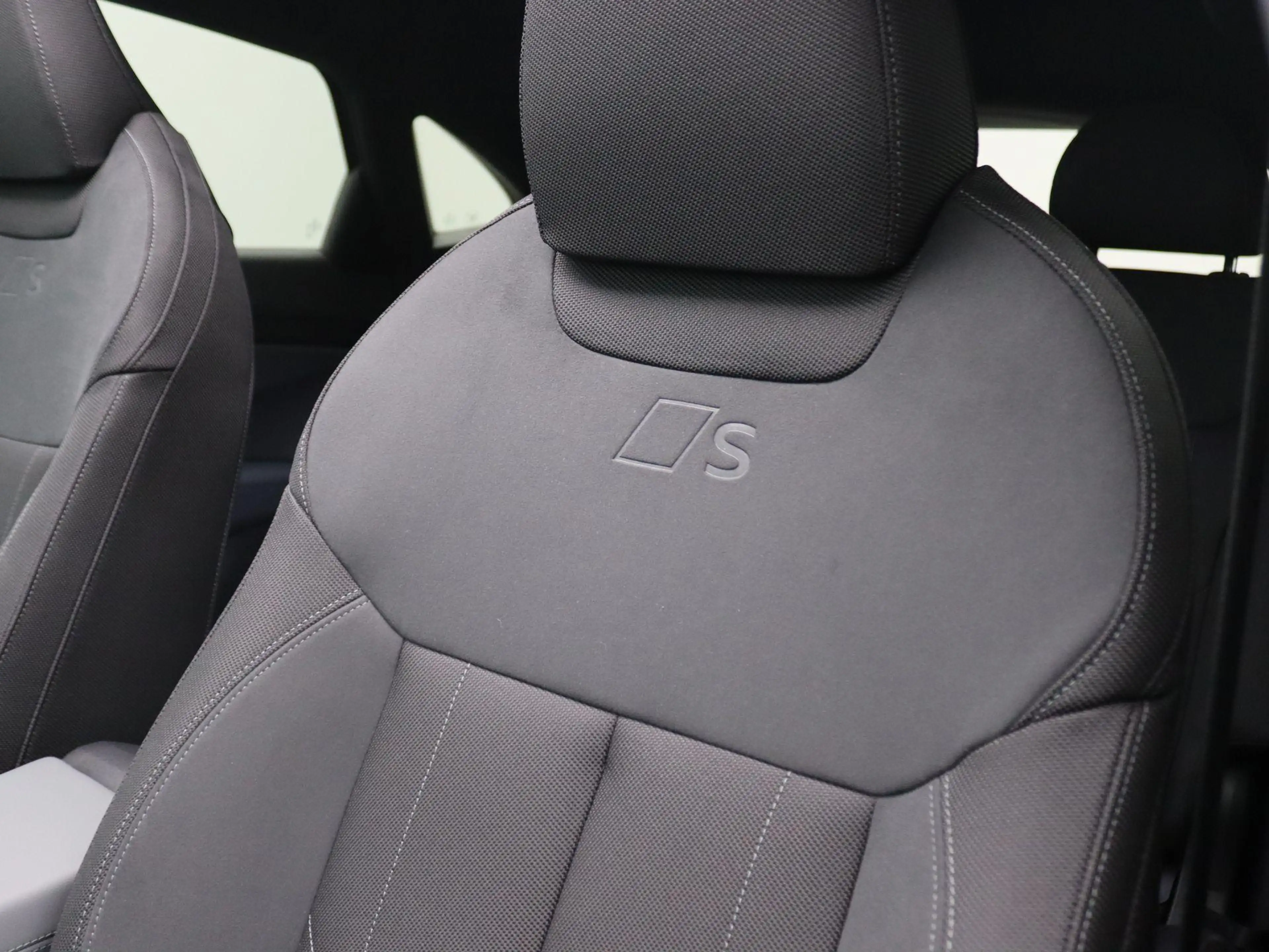 Audi Q3 Sportback 1.5 e-hybrid S edition 272PK S-Tronic SO — photo 50