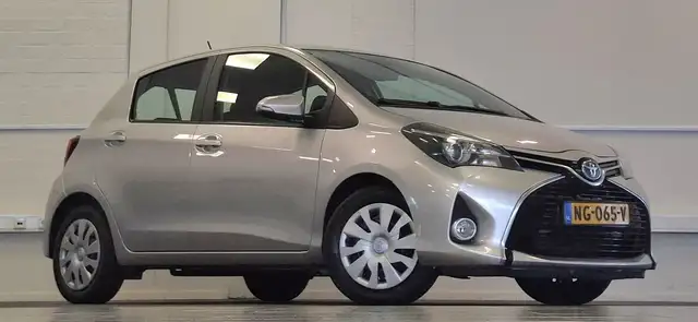 Toyota Yaris view 2