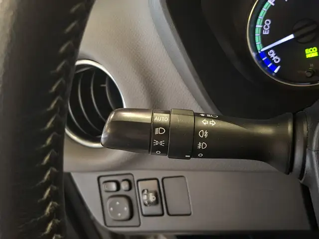 Toyota Yaris view 12