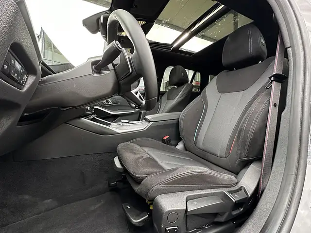 BMW 330 i xDrive Touring M-Sportpaket PRO Aut. / PANO /... Ansicht 27