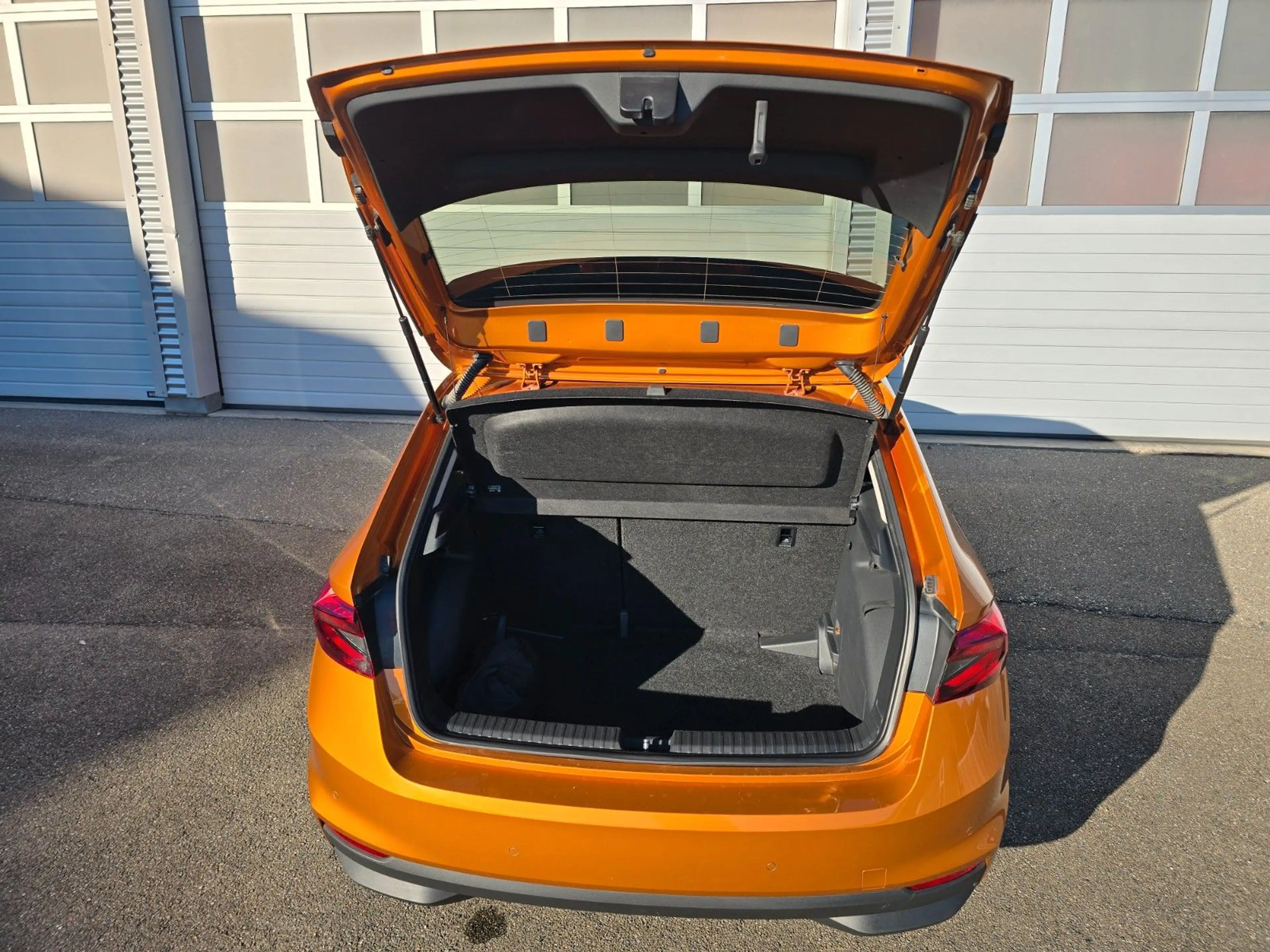 Skoda Fabia Ambition, LED,DSG,5J. Garantie — photo 8