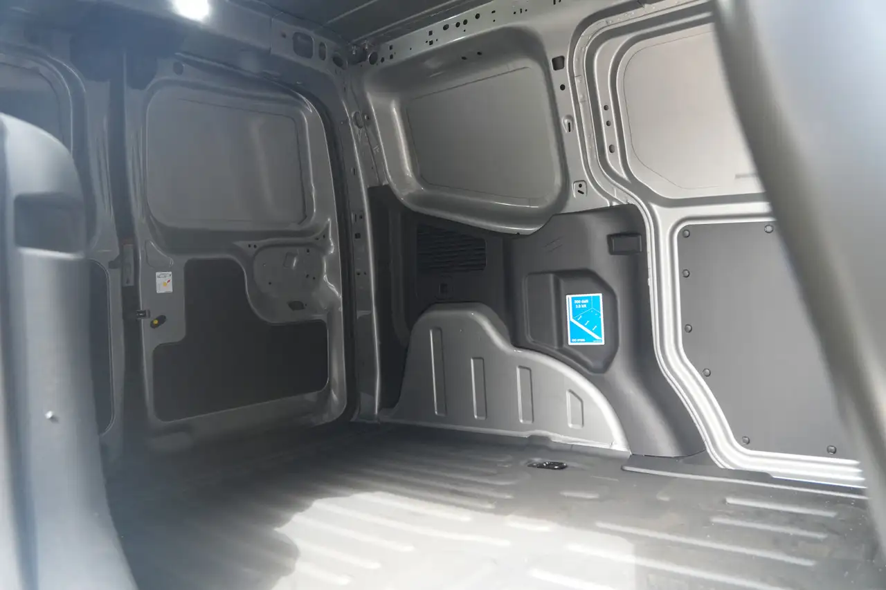 Ford Transit Courier 2026 — фото 11