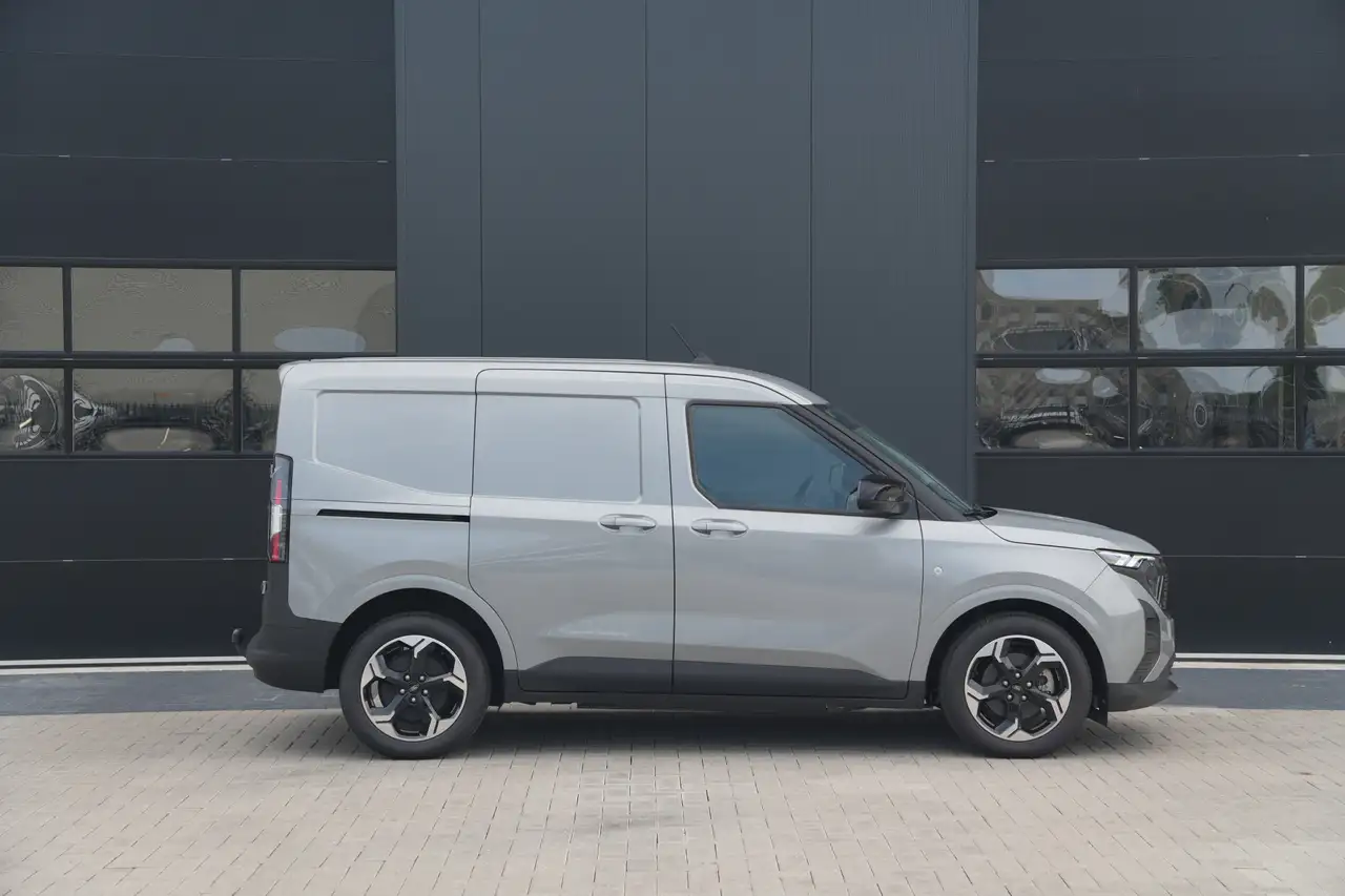 Ford Transit Courier 2026