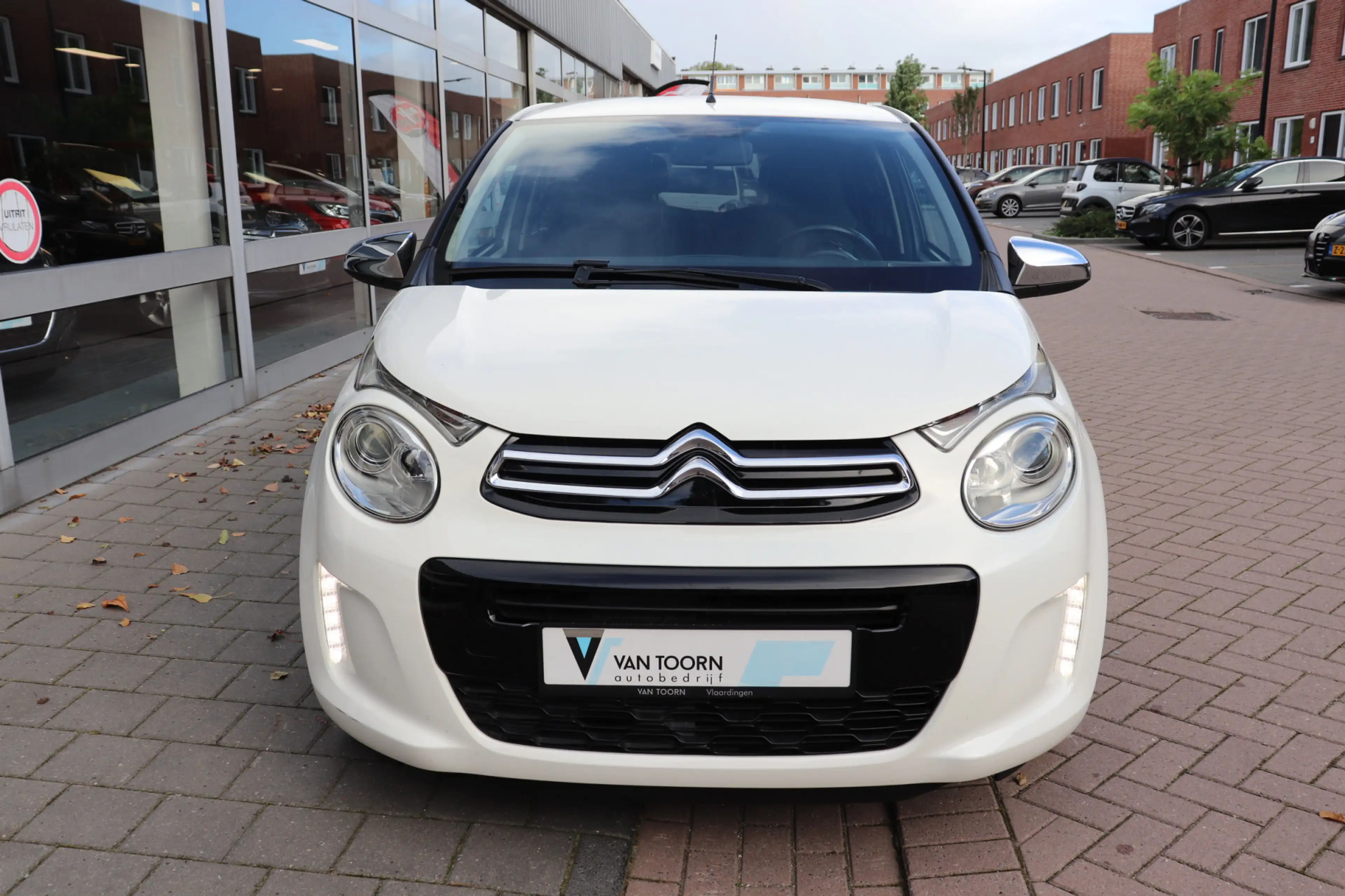 Citroen C1 1.0 e-VTi Shine. Achteruitrijcamera, mirrorlink — photo 4