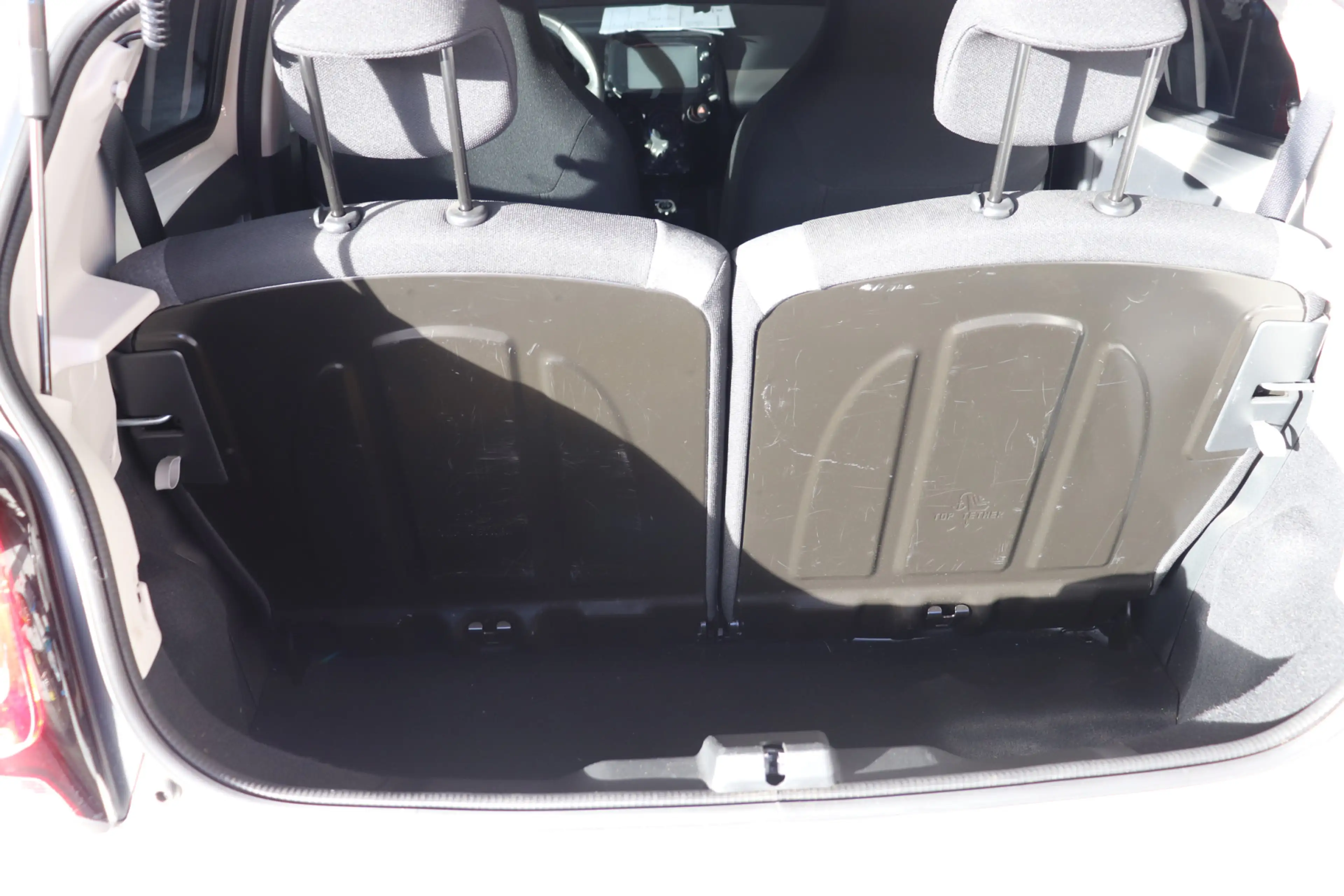 Citroen C1 1.0 e-VTi Shine. Achteruitrijcamera, mirrorlink — photo 15