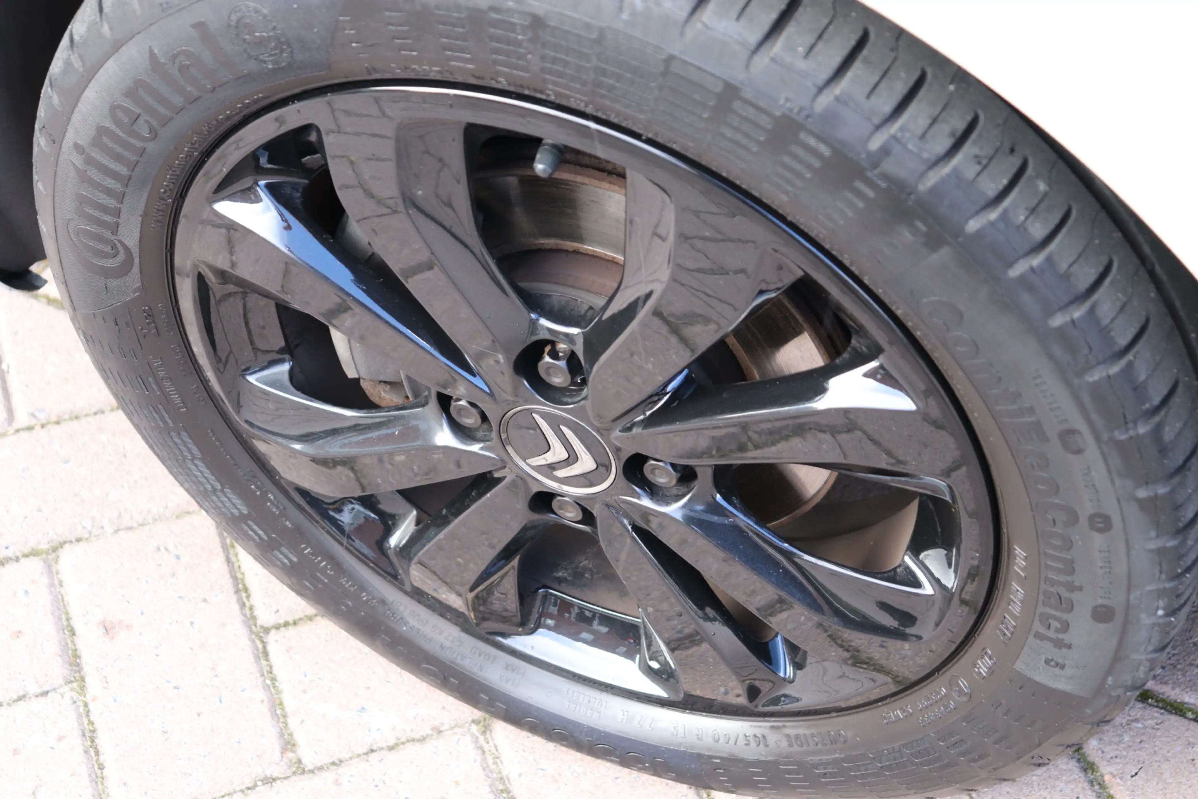 Citroen C1 1.0 e-VTi Shine. Achteruitrijcamera, mirrorlink — photo 9
