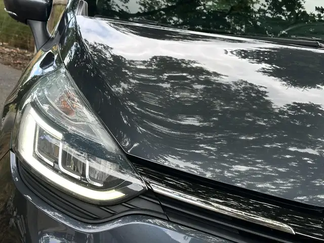 Renault Clio view 3