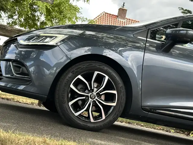 Renault Clio view 14