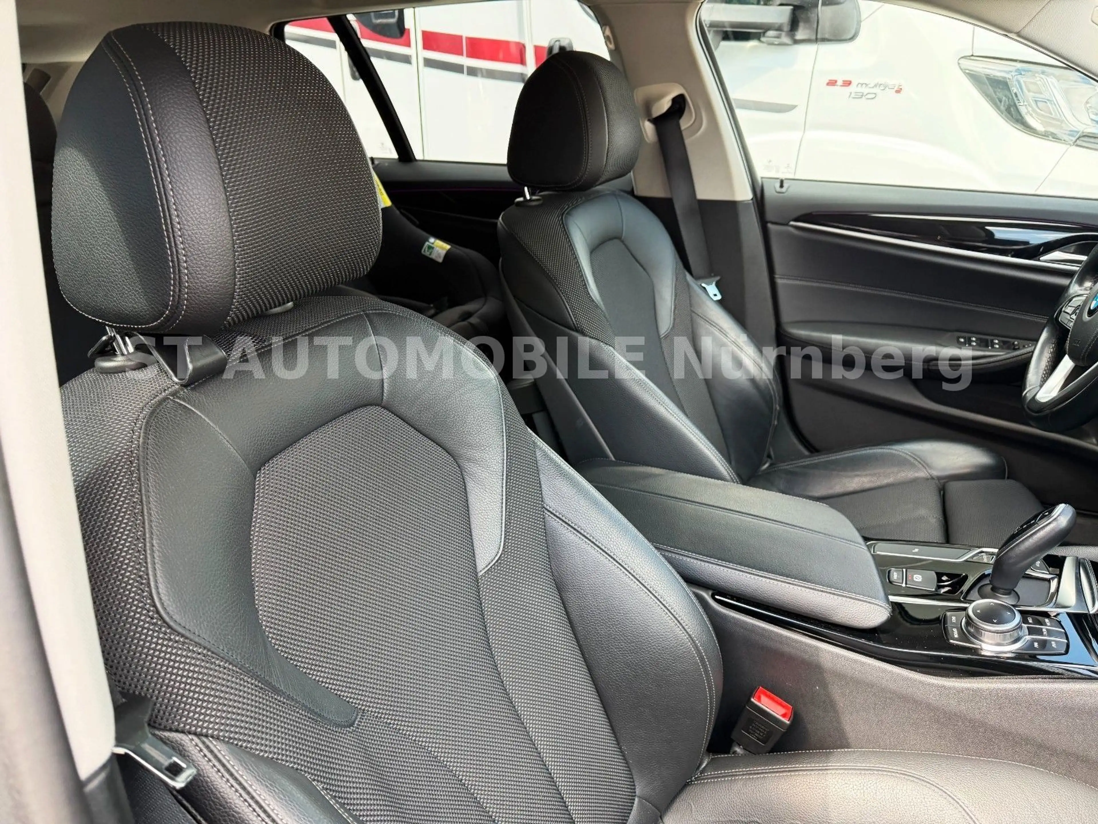BMW 530 i Touring Sport Line*KAMERA*ACC*LED*HEADUP* — photo 13