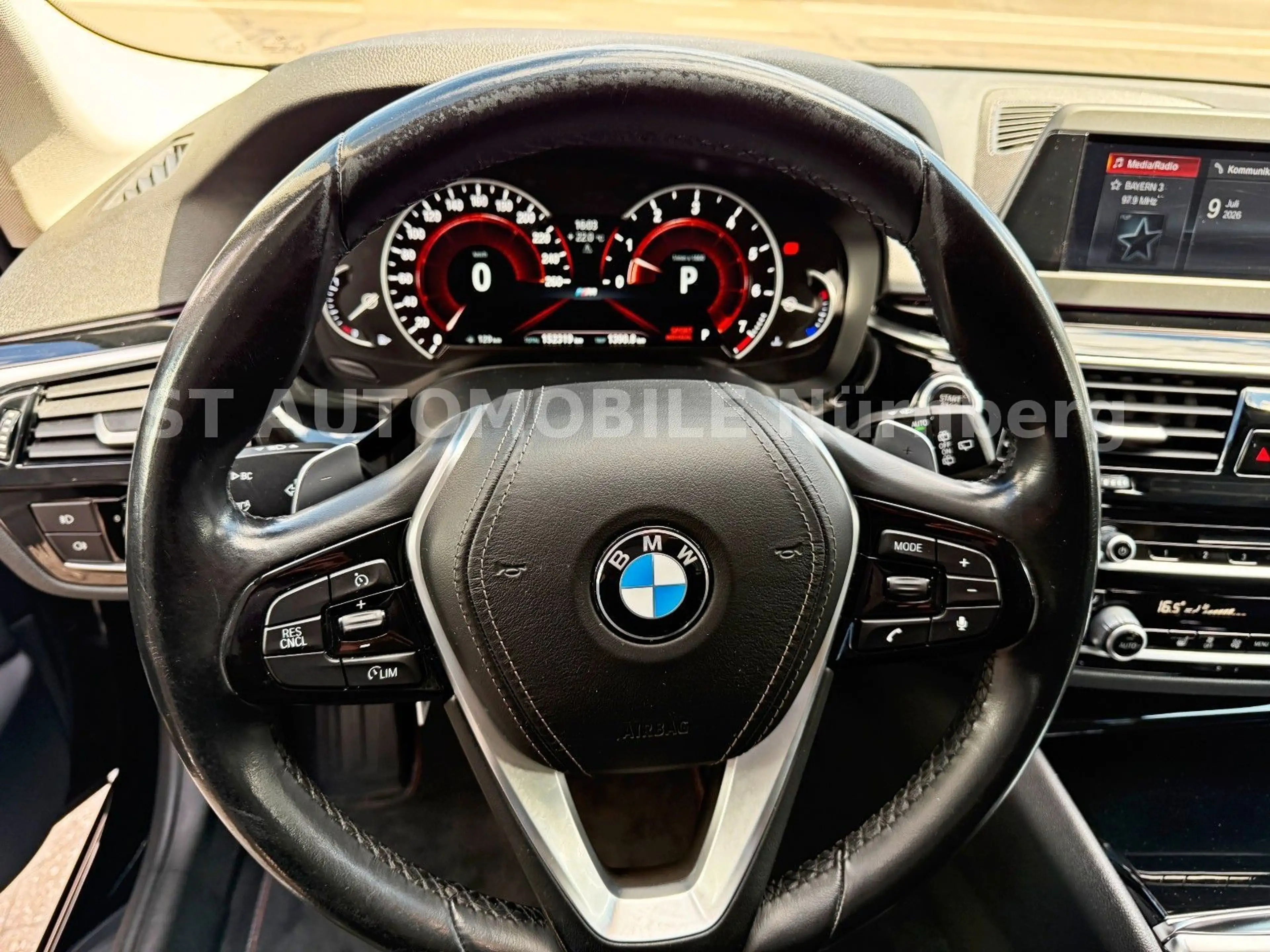 BMW 530 i Touring Sport Line*KAMERA*ACC*LED*HEADUP* — photo 10