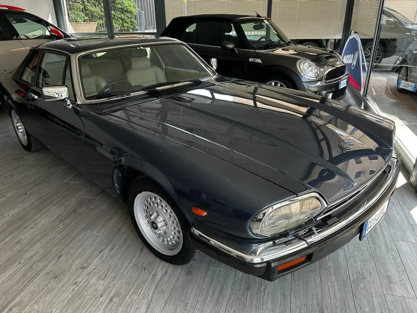 Jaguar XJS 3.6 Blue - 1