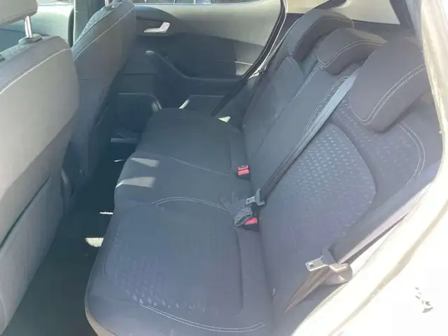 Ford Fiesta view 11