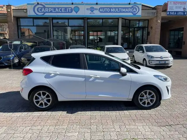 Ford Fiesta view 6