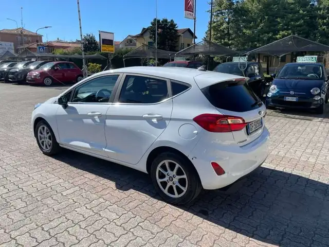 Ford Fiesta view 4
