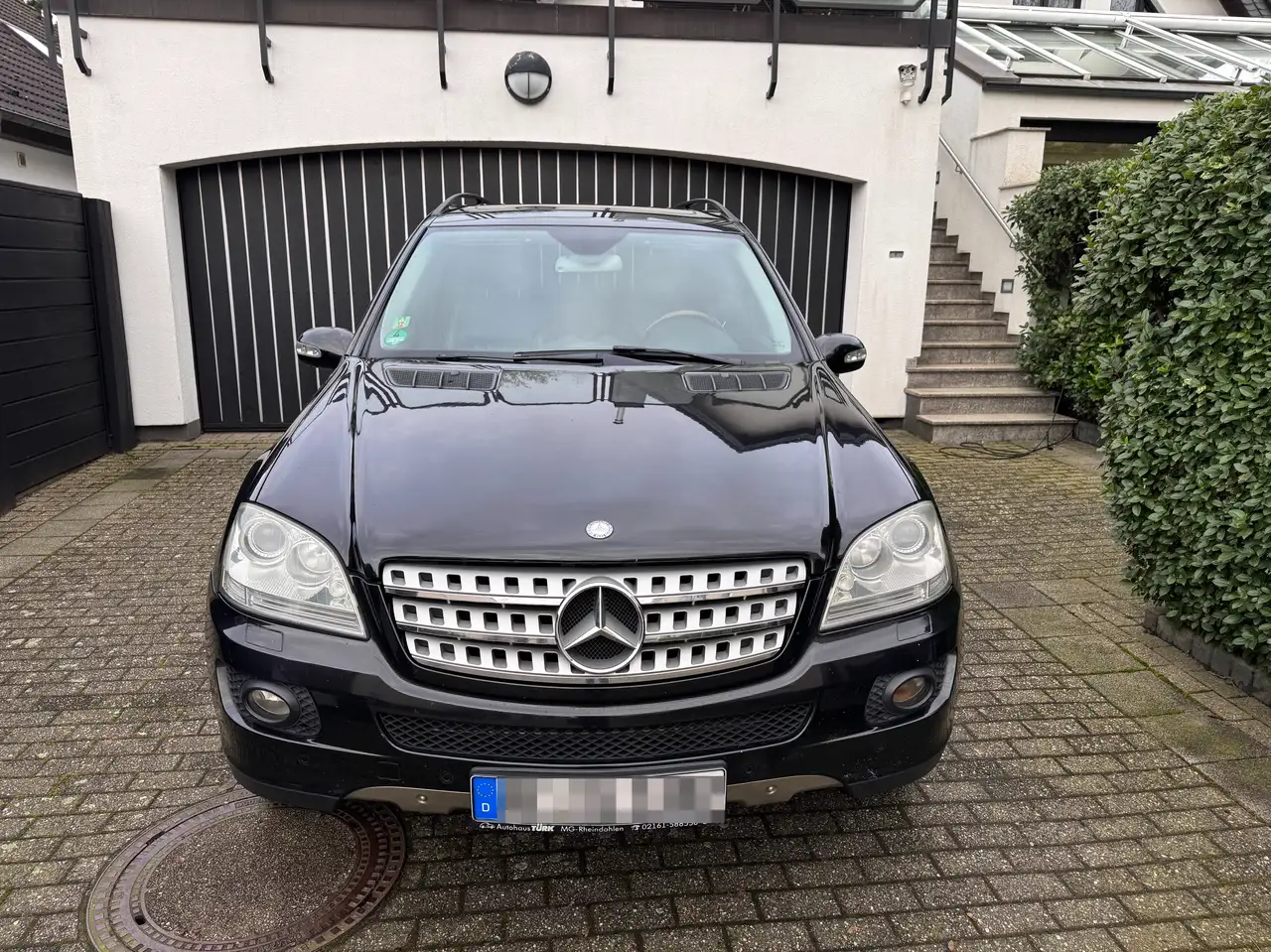 Mercedes-Benz ML 500