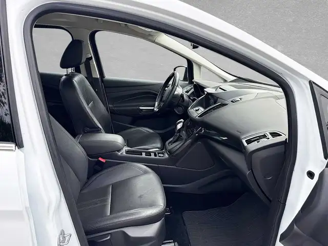 Ford Grand C-Max view 3