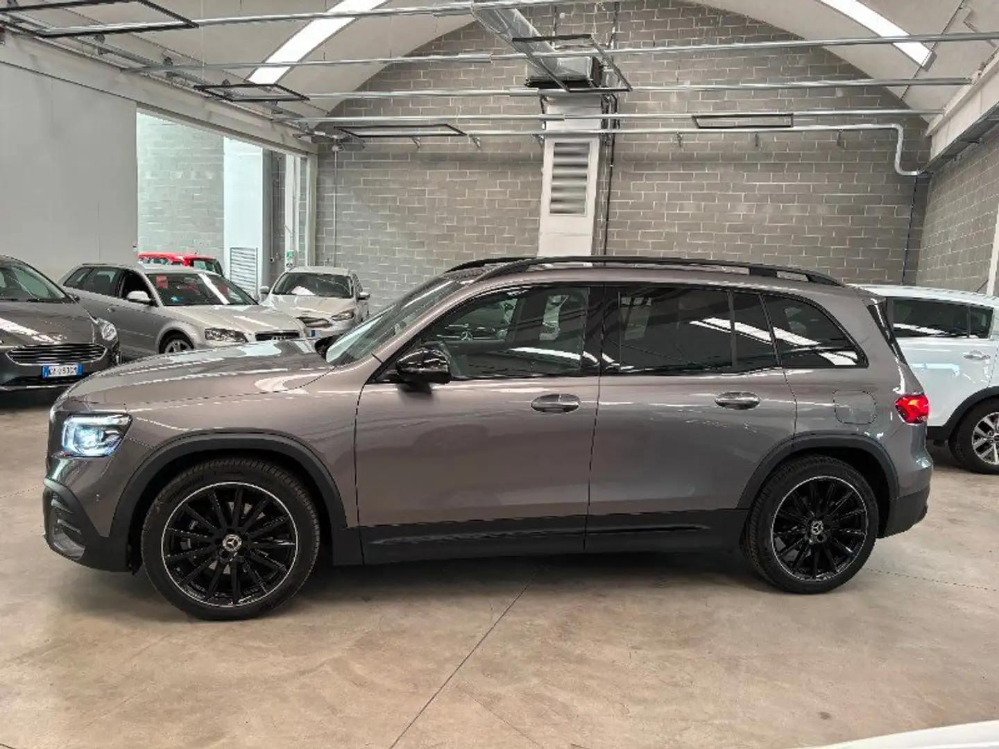 Mercedes-Benz GLB 200 GLB 200 d Automatic 4Matic Premium Grigio - 2