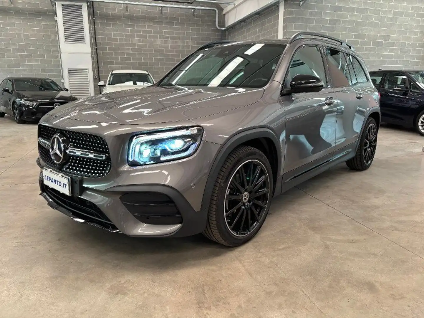 Mercedes-Benz GLB 200 GLB 200 d Automatic 4Matic Premium Grigio - 1
