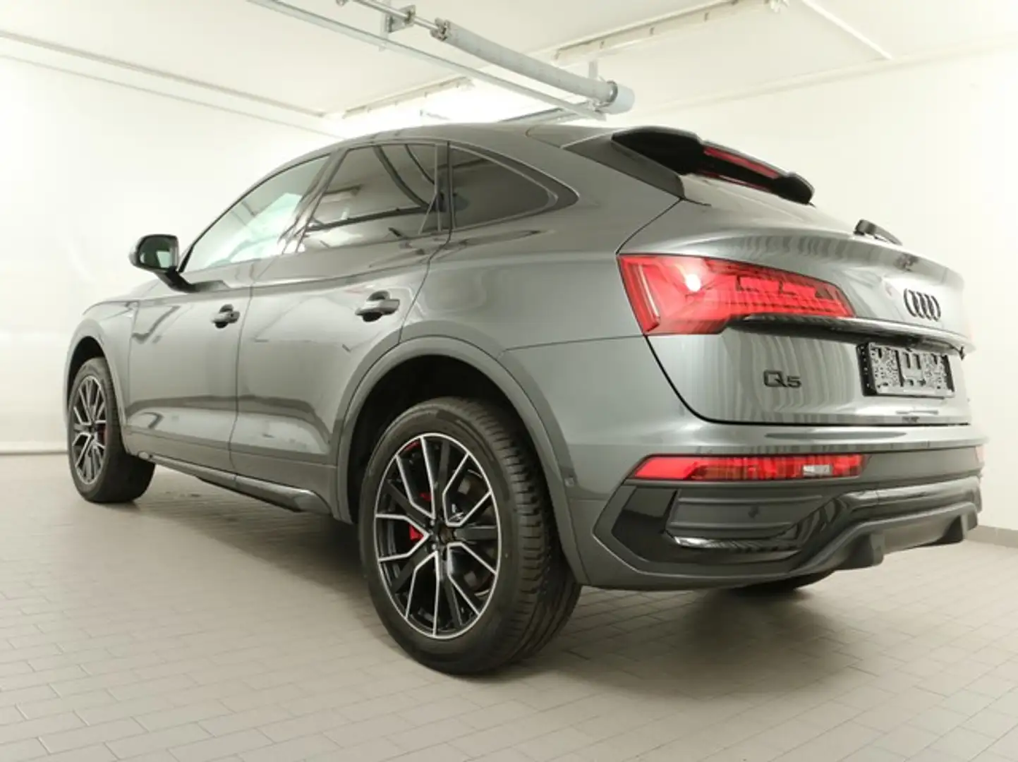 Audi Q5 Sportback 40 Q. S LINE PANO B&O LEDER ALU20 Grau - 2