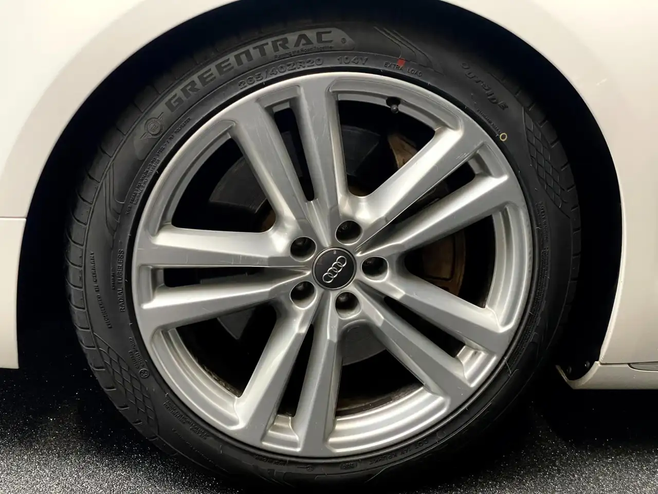 AUDI A8L 4.2 FSI 373ch - QUATTRO EXCLUSIVE - SELLERIE CUIR - TOIT OUVRANT