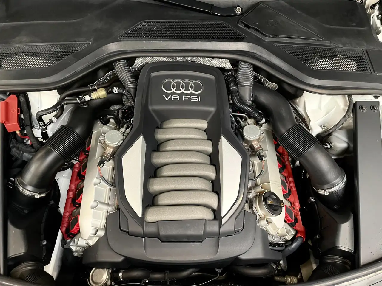 AUDI A8L 4.2 FSI 373ch - QUATTRO EXCLUSIVE - SELLERIE CUIR - TOIT OUVRANT