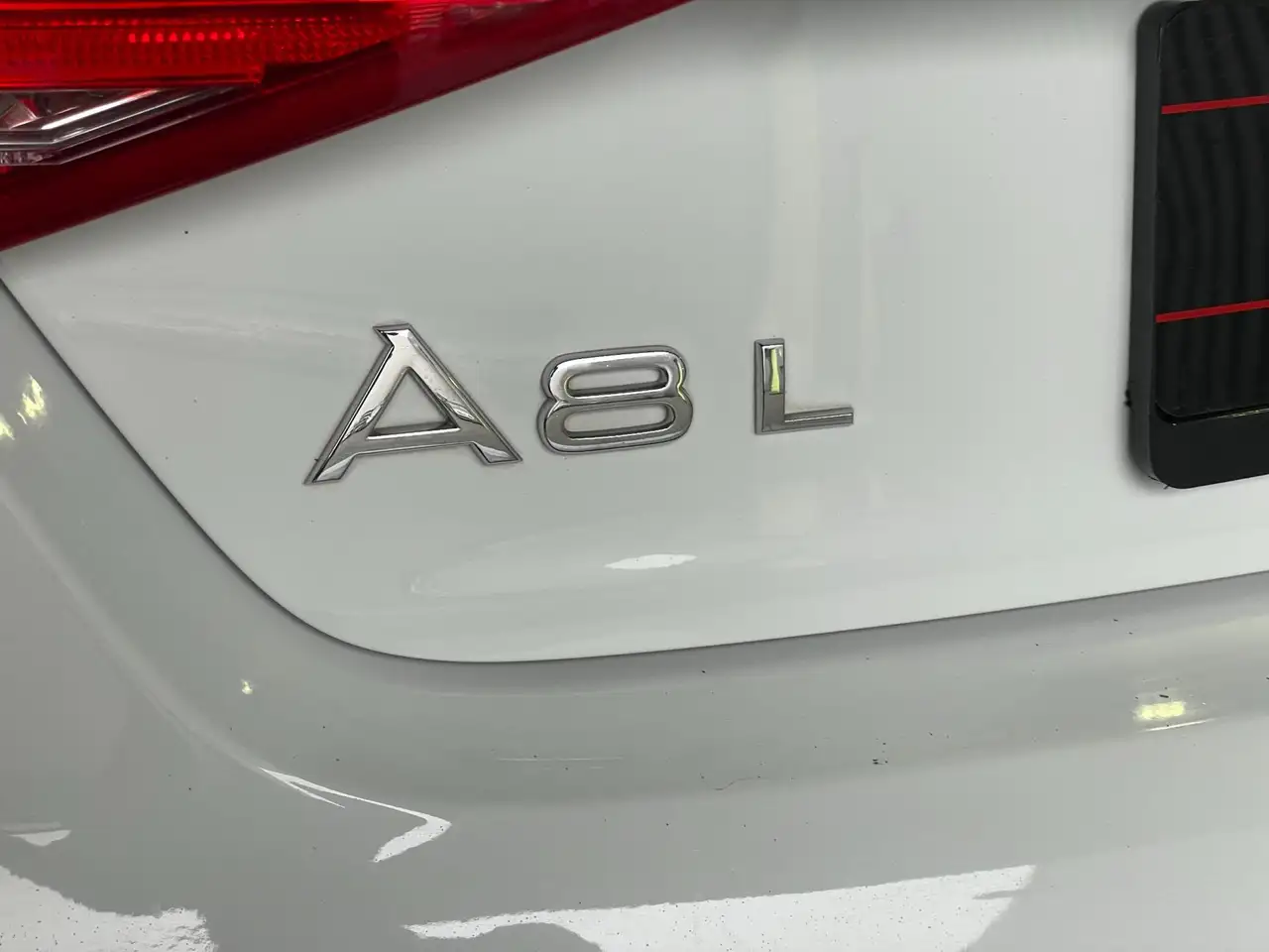 AUDI A8L 4.2 FSI 373ch - QUATTRO EXCLUSIVE - SELLERIE CUIR - TOIT OUVRANT