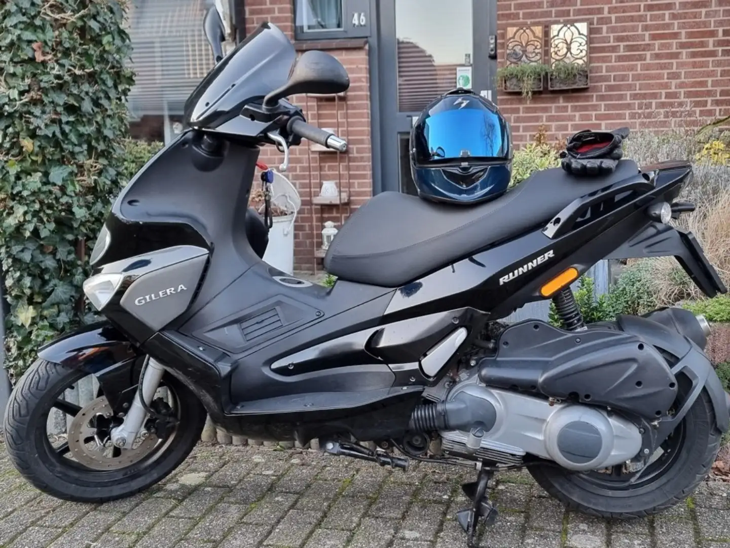 Gilera Runner 200 Gilera Runner VXR 200 (PERFECTE STAAT) Černá - 1