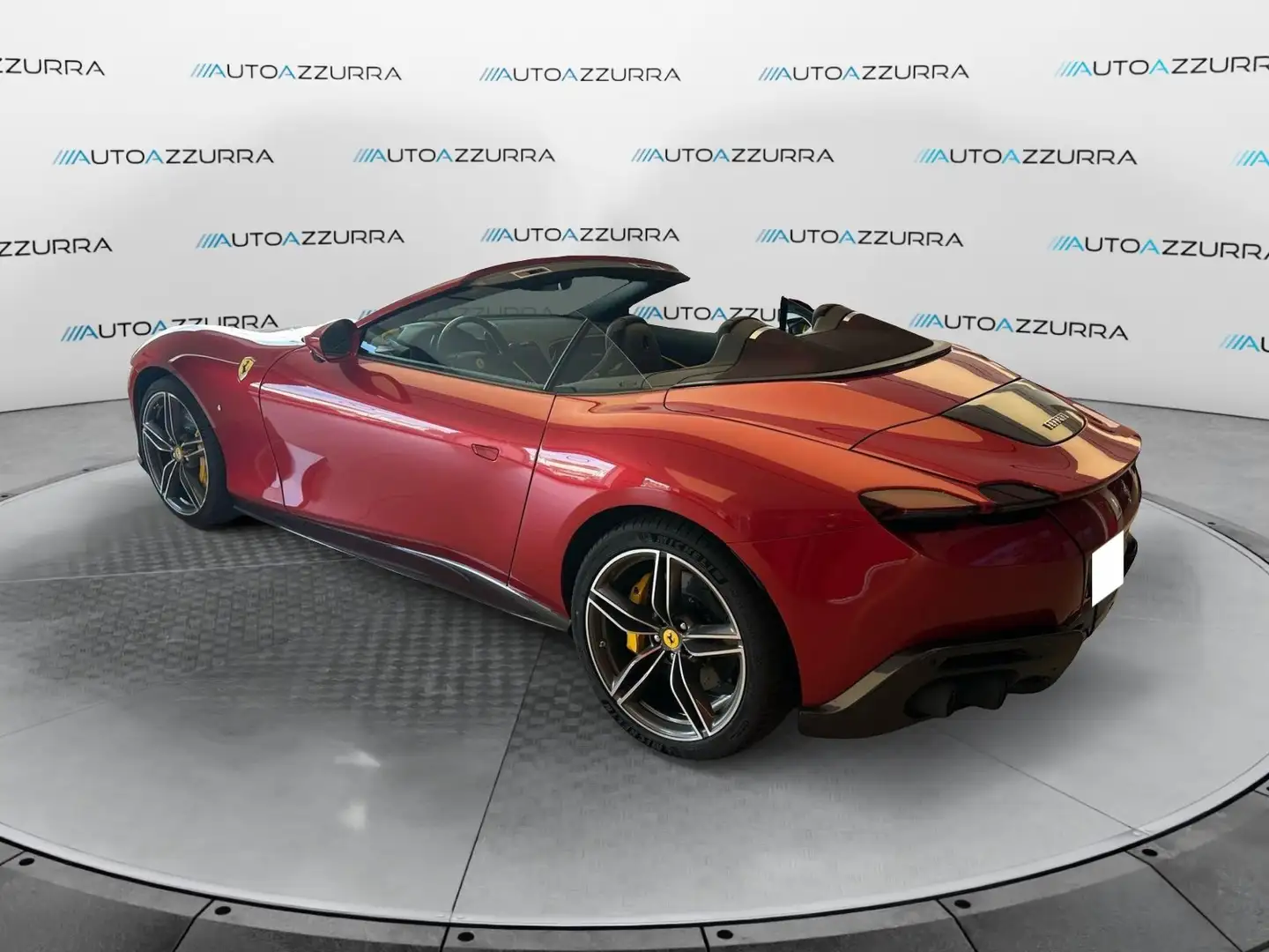 Ferrari Roma Spider Красный - 2