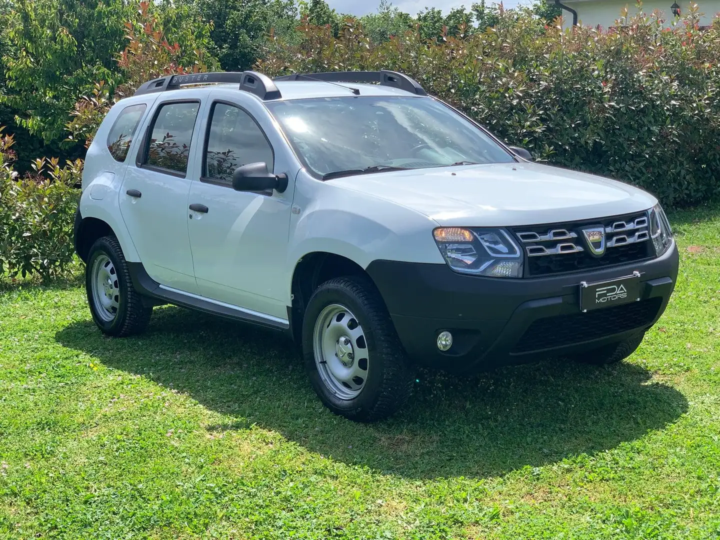 Dacia Duster Duster 1.6 4x2 105cv White - 1