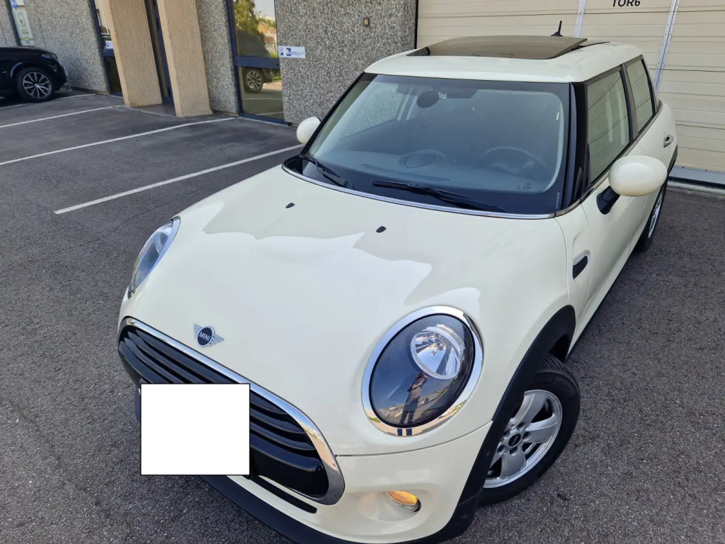 MINI Cooper 1.5 136 CV Garantie 12 Mois Beige - 2
