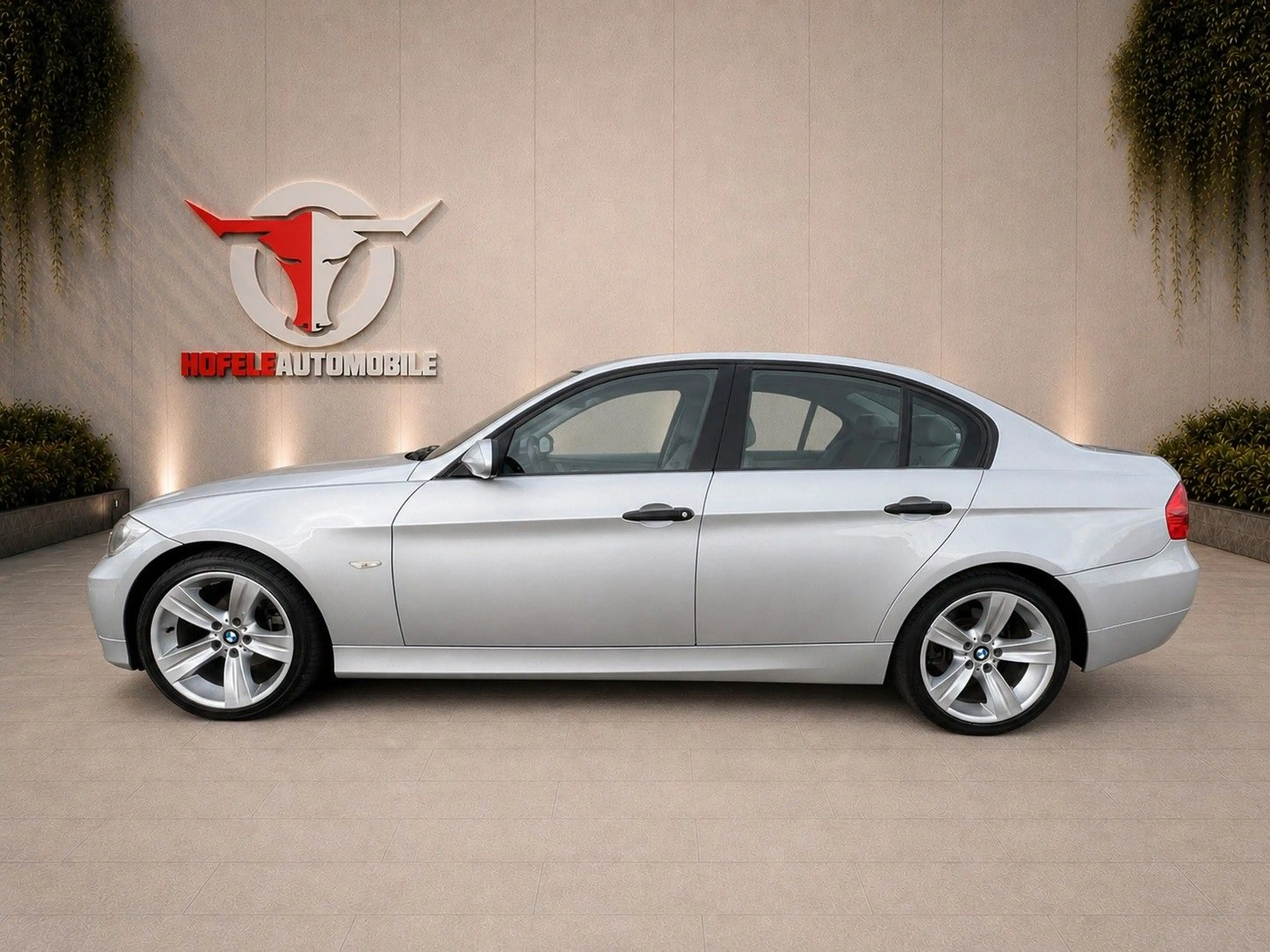 BMW 320 i Limousine**KLIMA/LEDER/69 TSD KM** — photo 8