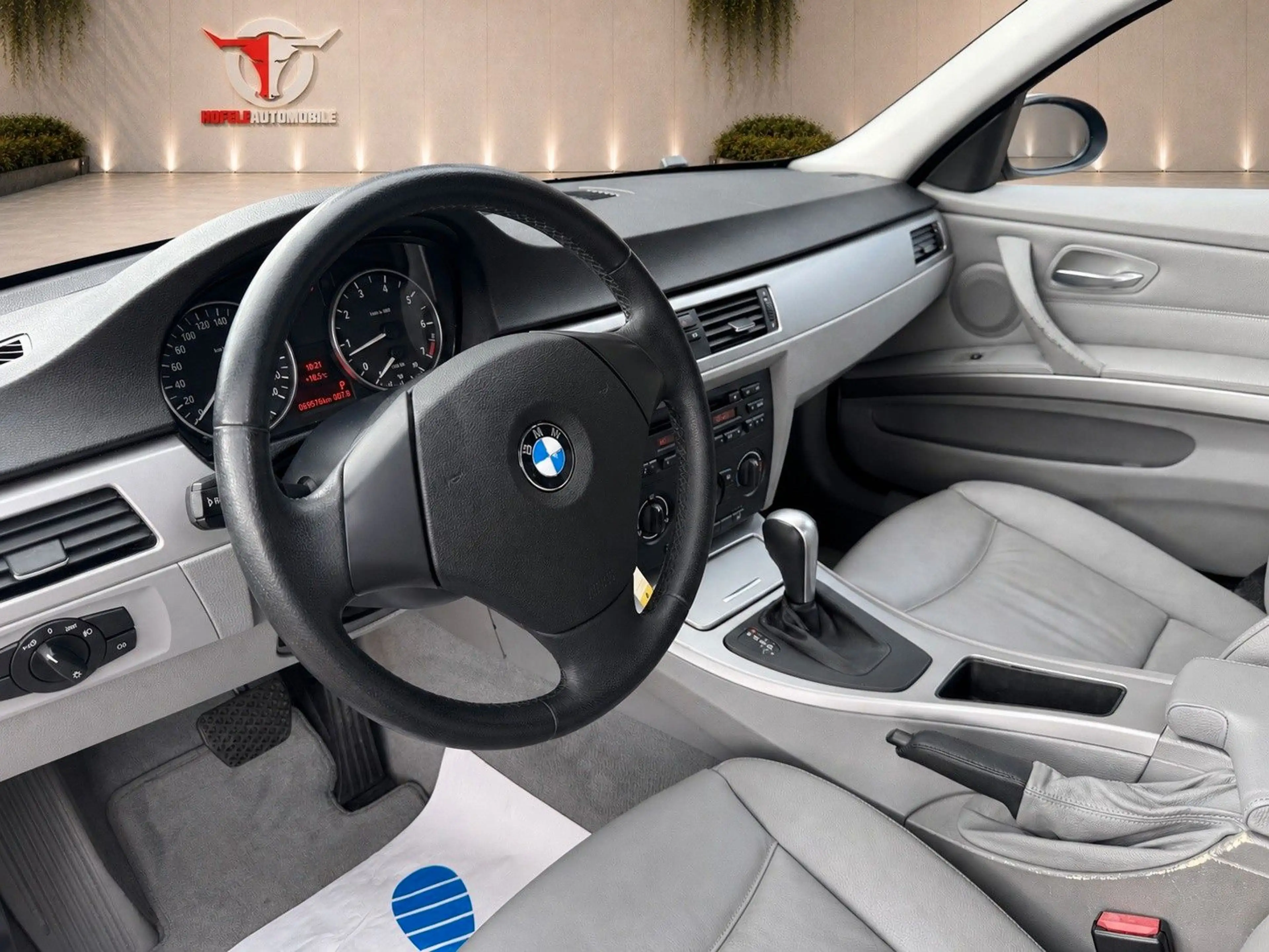 BMW 320 i Limousine**KLIMA/LEDER/69 TSD KM** — photo 9