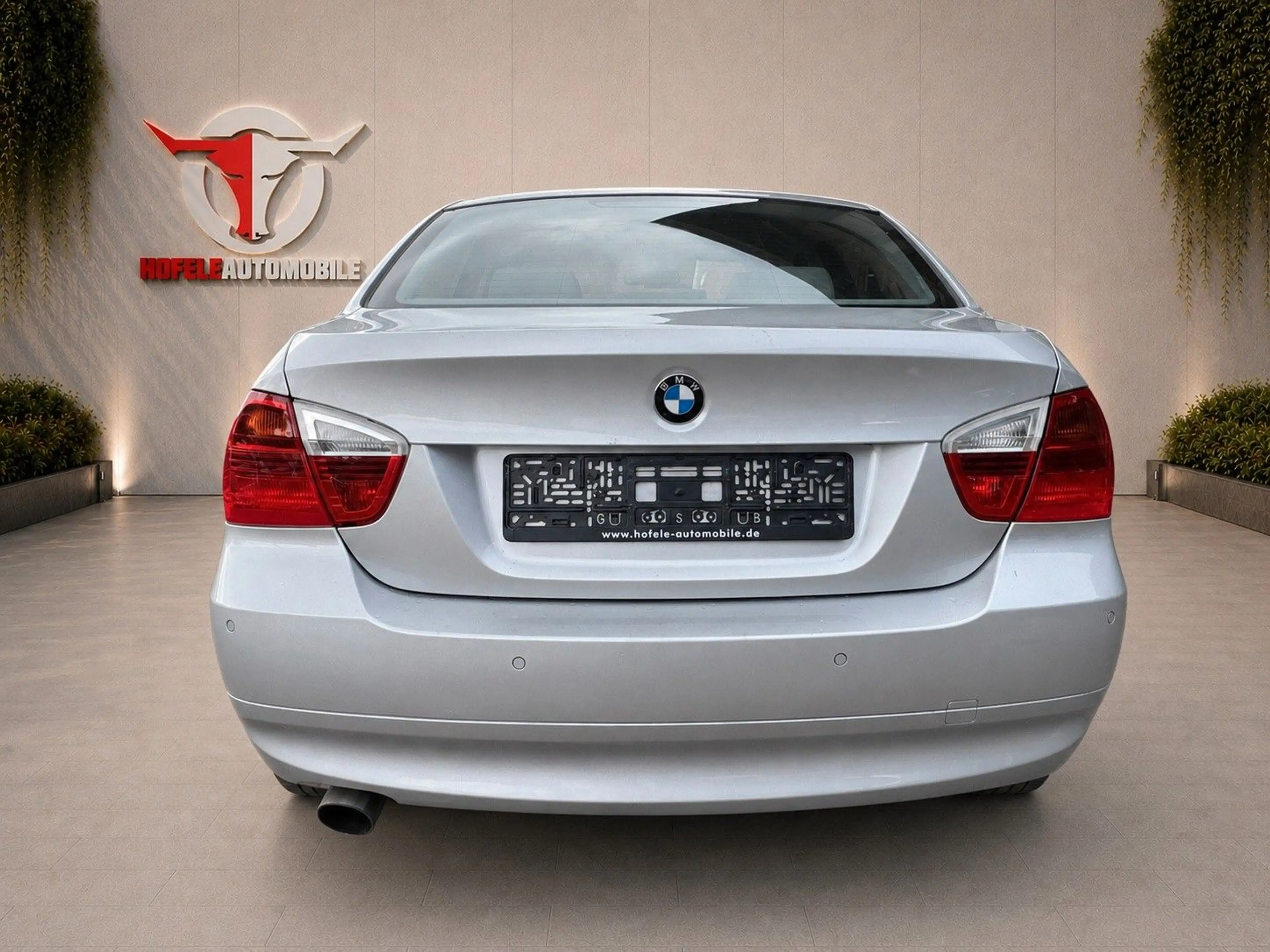 BMW 320 i Limousine**KLIMA/LEDER/69 TSD KM** — photo 7