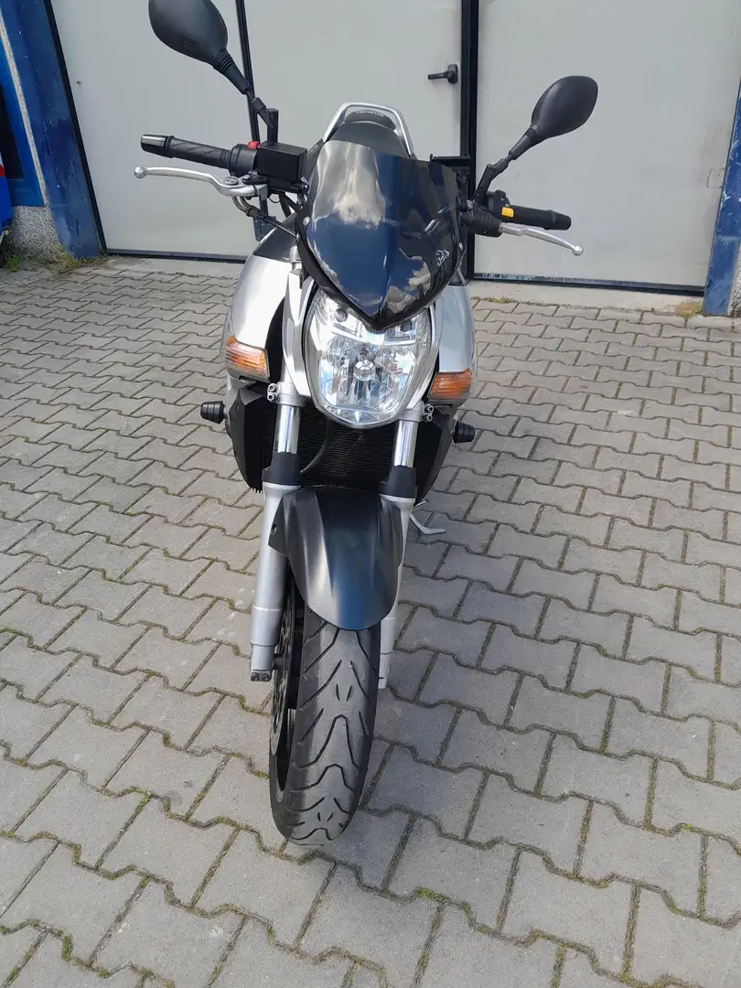 Suzuki GSR 600 Noir - 2