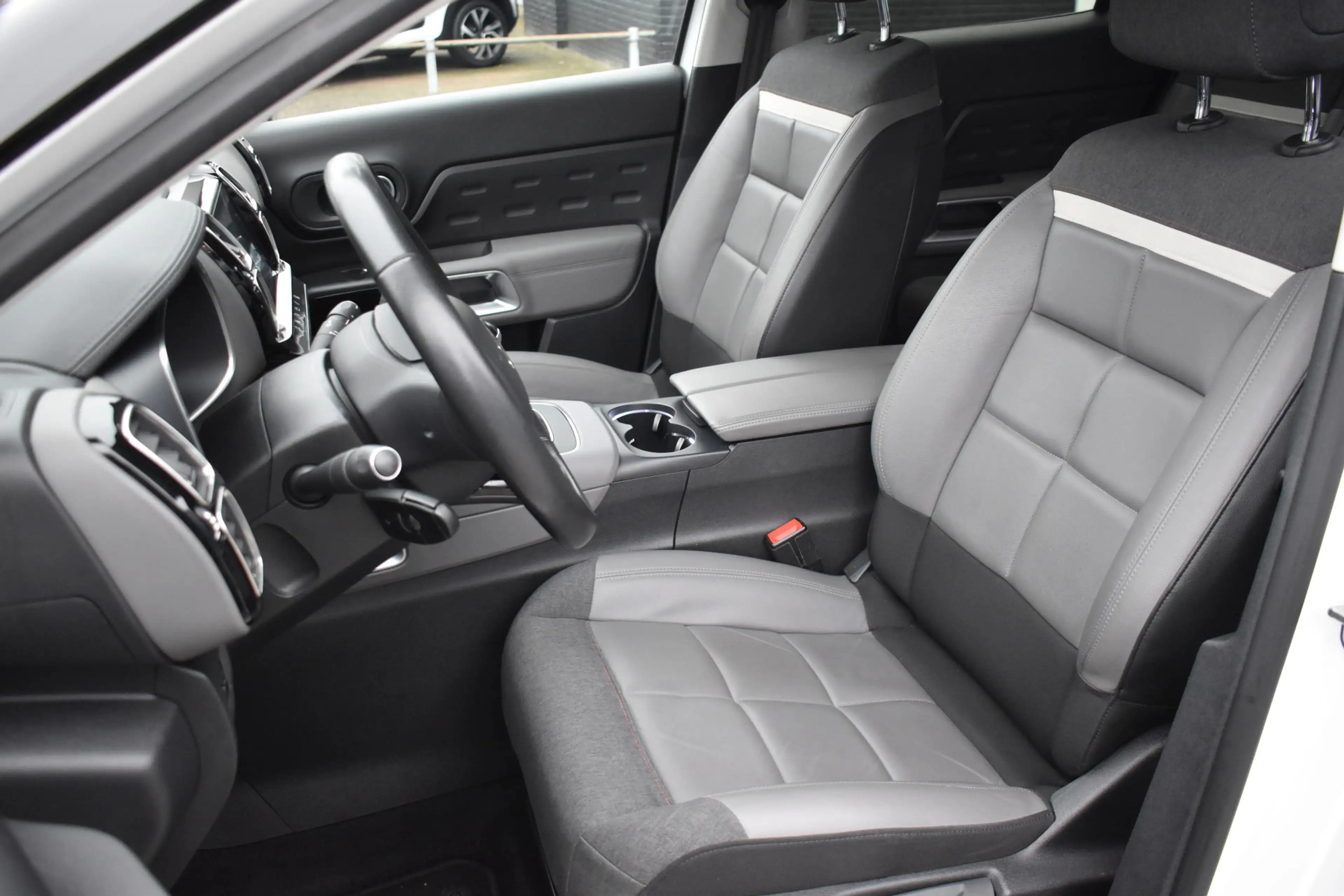 Citroen C5 Aircross PureTech 130pk Business Plus | Trekhaak | Navigati — photo 2