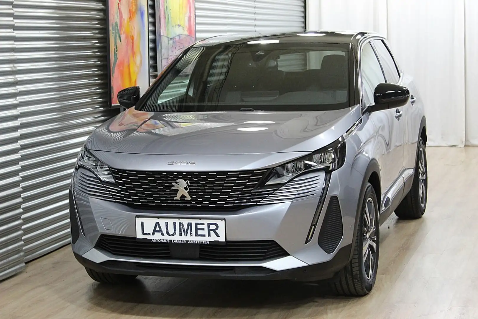 Peugeot 3008 PureTech 130 6-Gang-Manuell Allure +motorisiert... Grau - 2