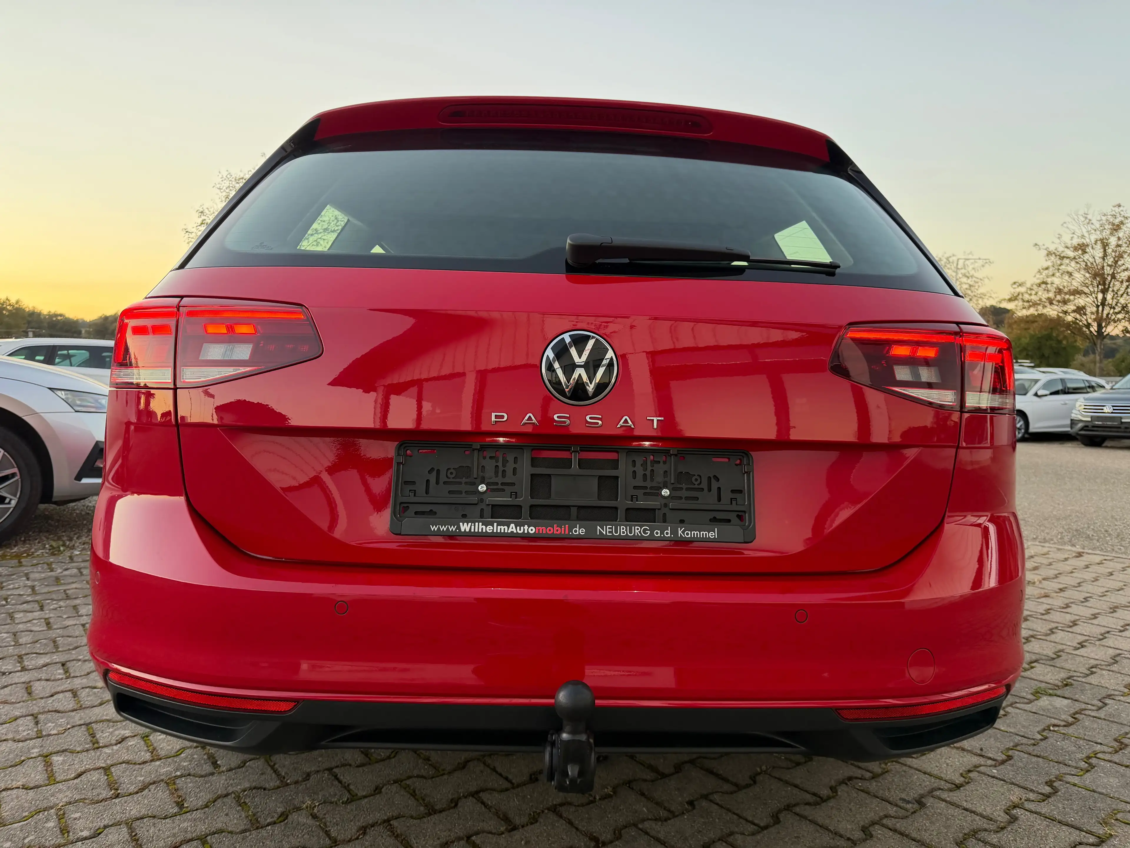 Volkswagen Passat Variant Business DSG Massage RearView DIGI VZE ACC AHK APP — photo 12