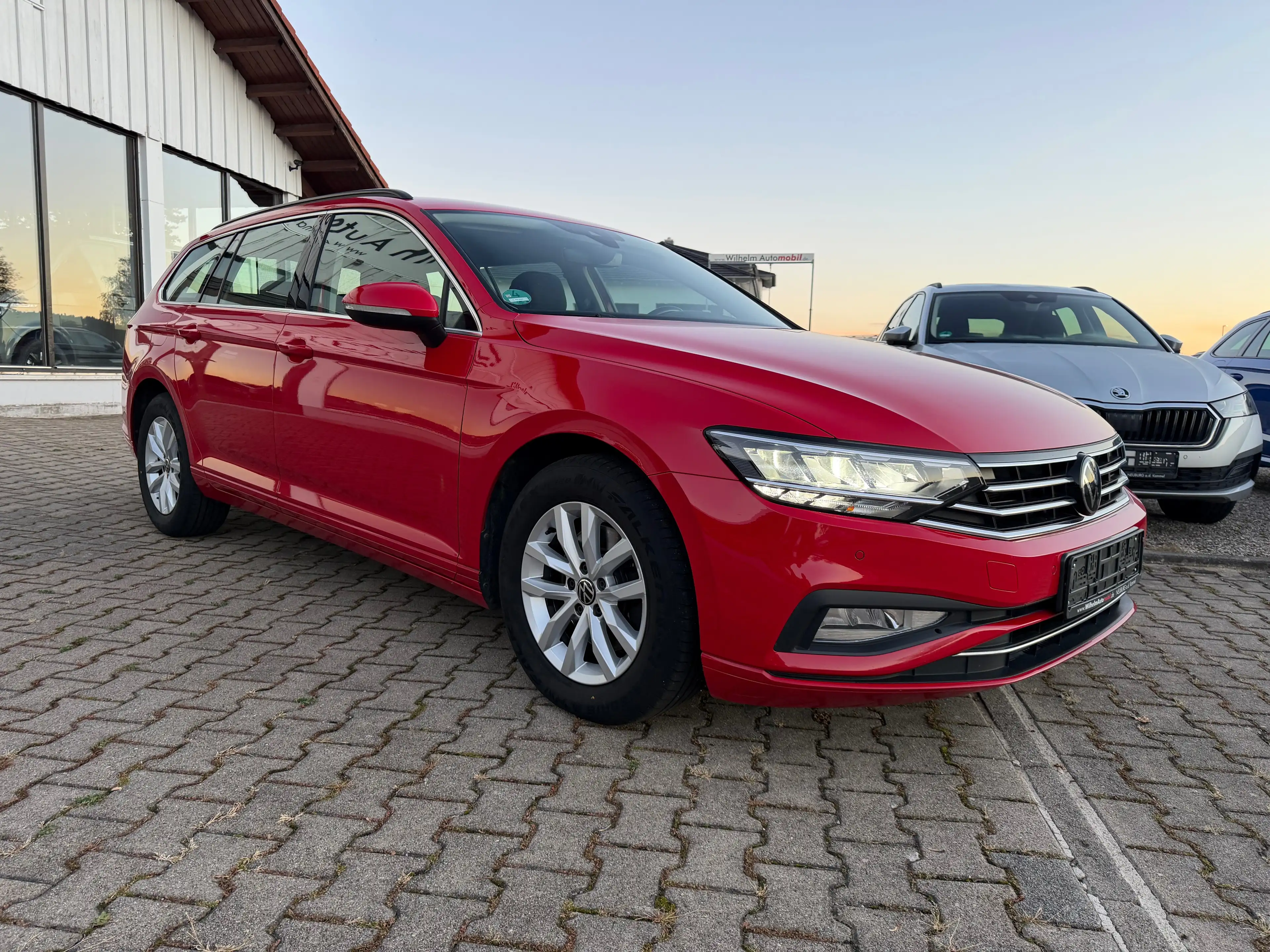 Volkswagen Passat Variant Business DSG Massage RearView DIGI VZE ACC AHK APP — photo 2