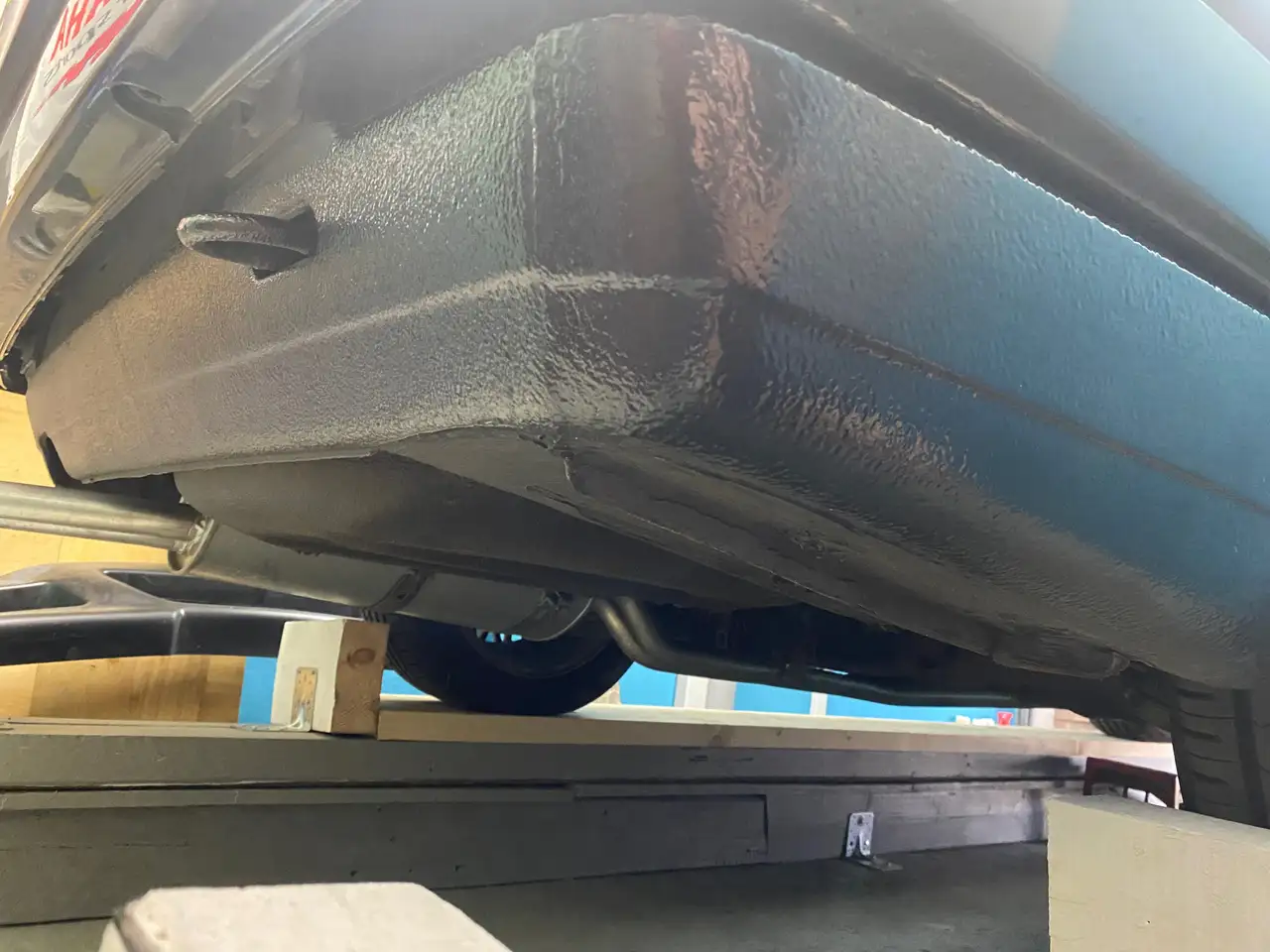BMW 325i, foto 6