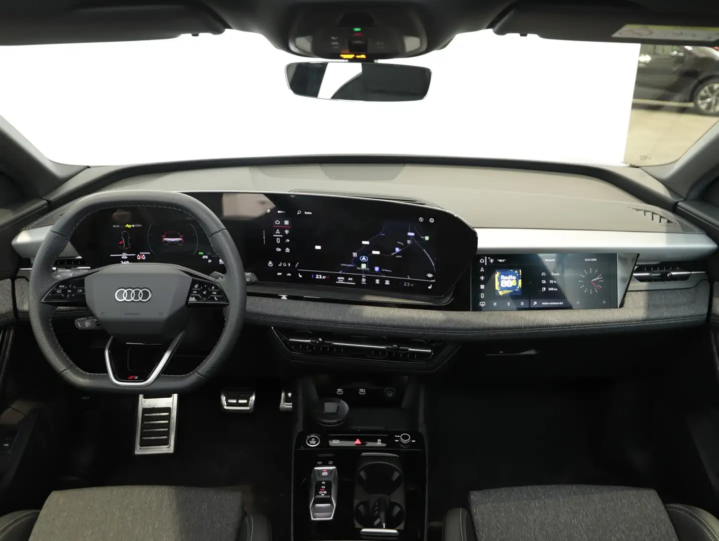 Audi Q6 e-tron e-tron quattro Schwarz - 2