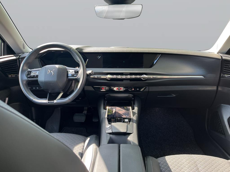 DS Automobiles DS 4 DS 4 E-TENSE TROCADERO — photo 11