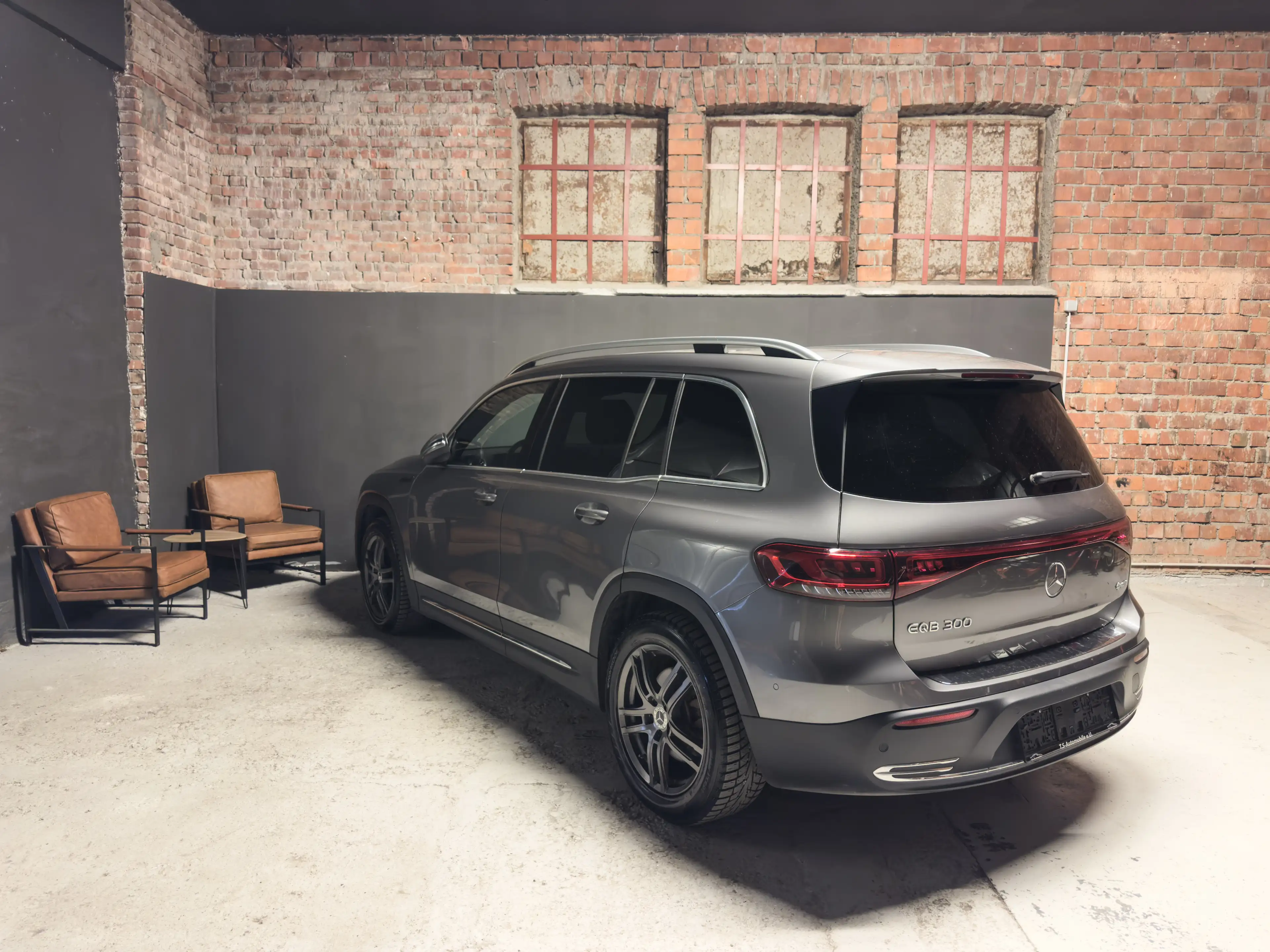 Mercedes-Benz EQB 300 4Matic — photo 5