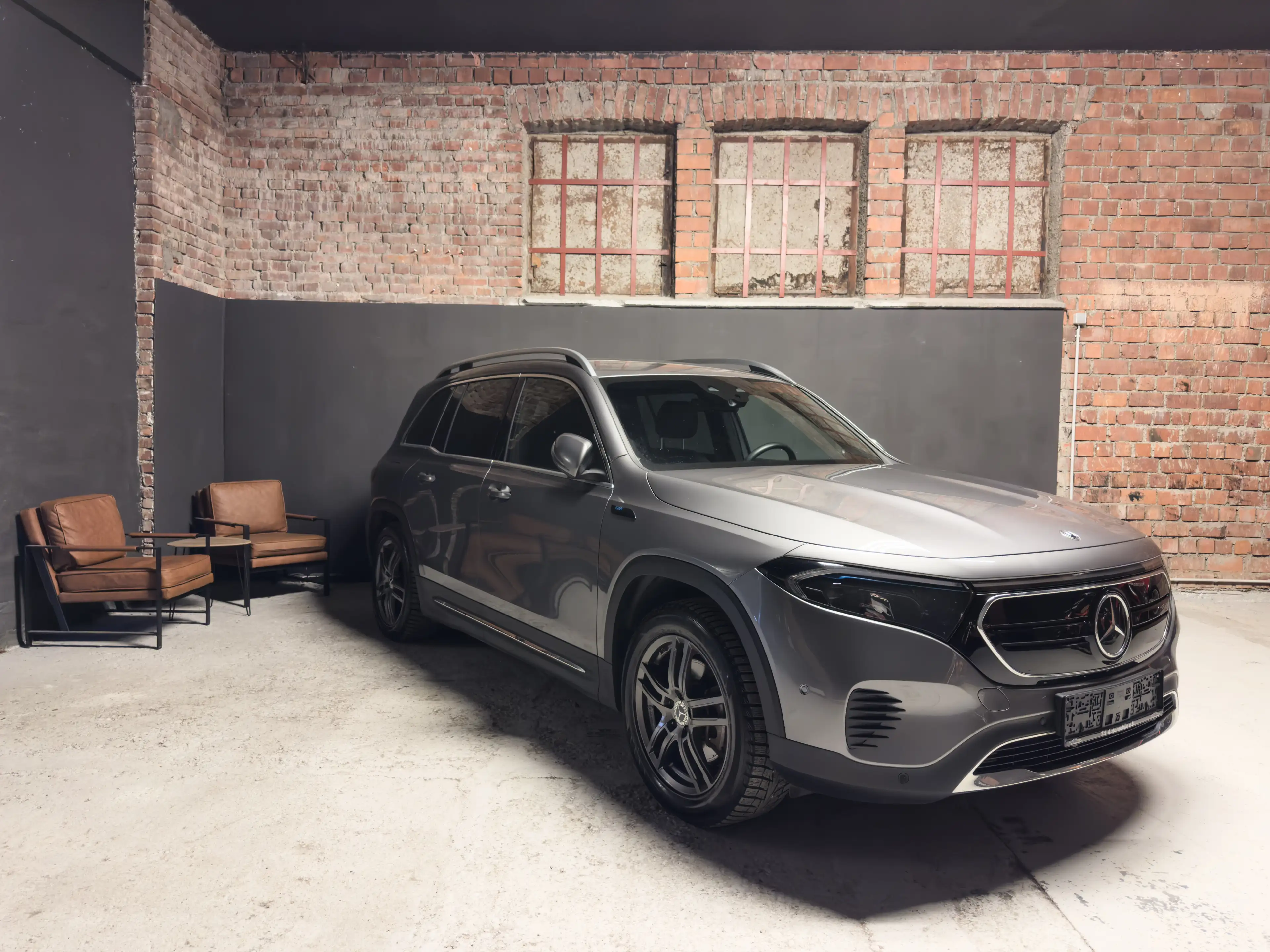 Mercedes-Benz EQB 300 4Matic — photo 9