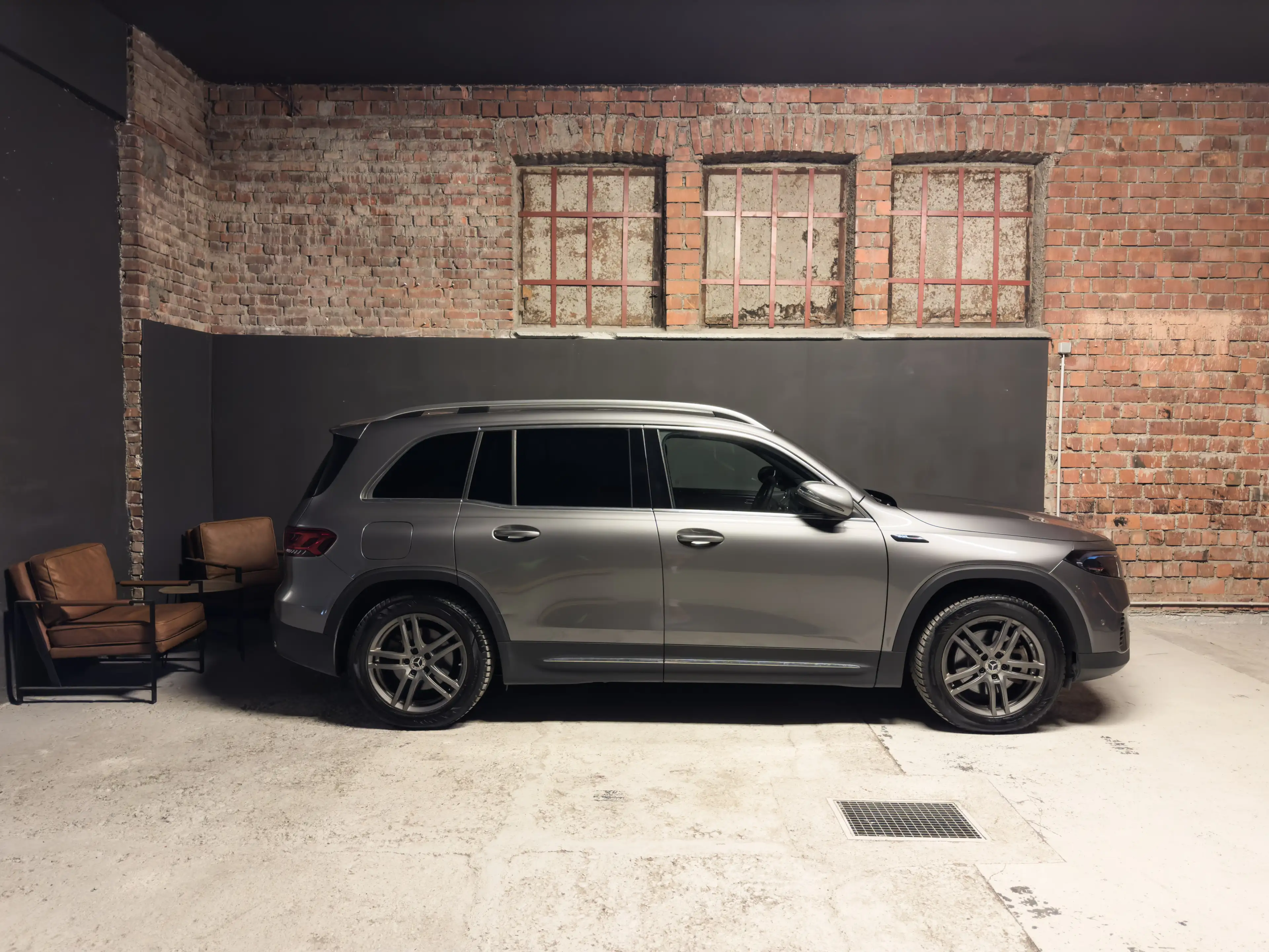 Mercedes-Benz EQB 300 4Matic — photo 10