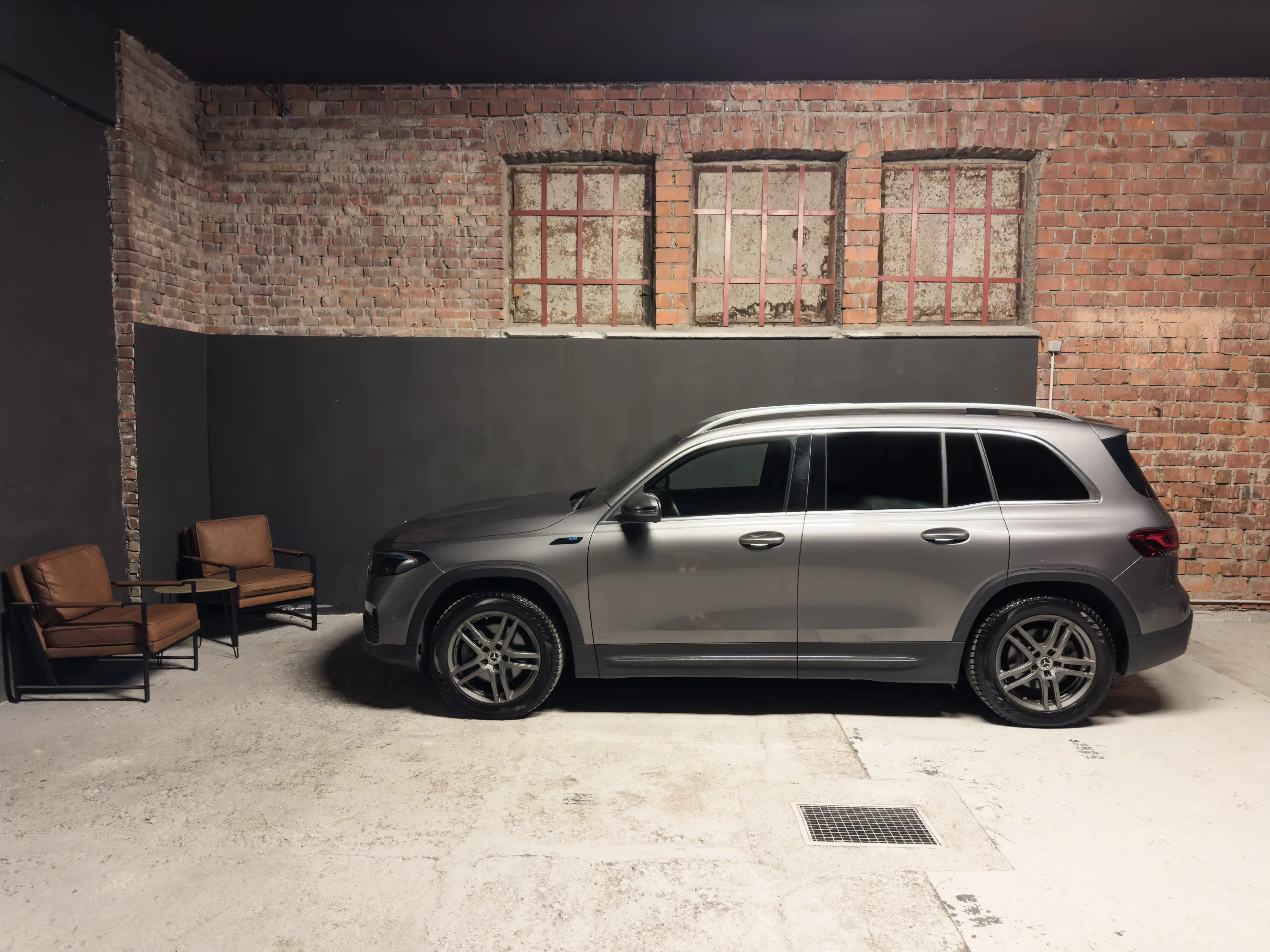 Mercedes-Benz EQB 300 4Matic — photo 4
