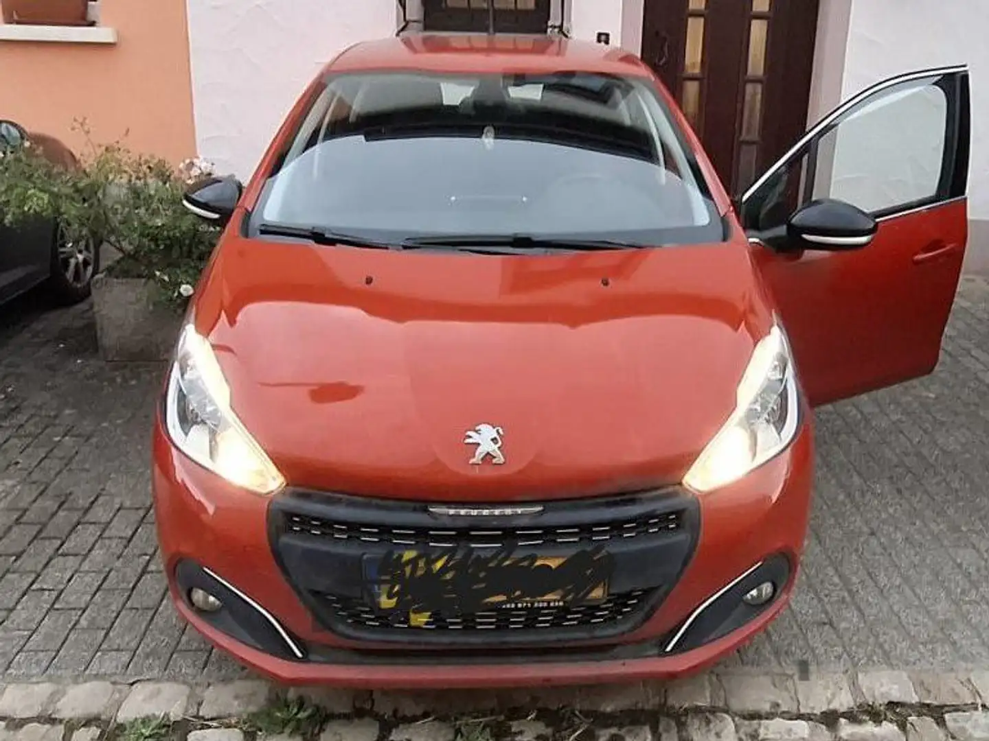 Peugeot 208 208 PureTech 110 Stop Orange - 1
