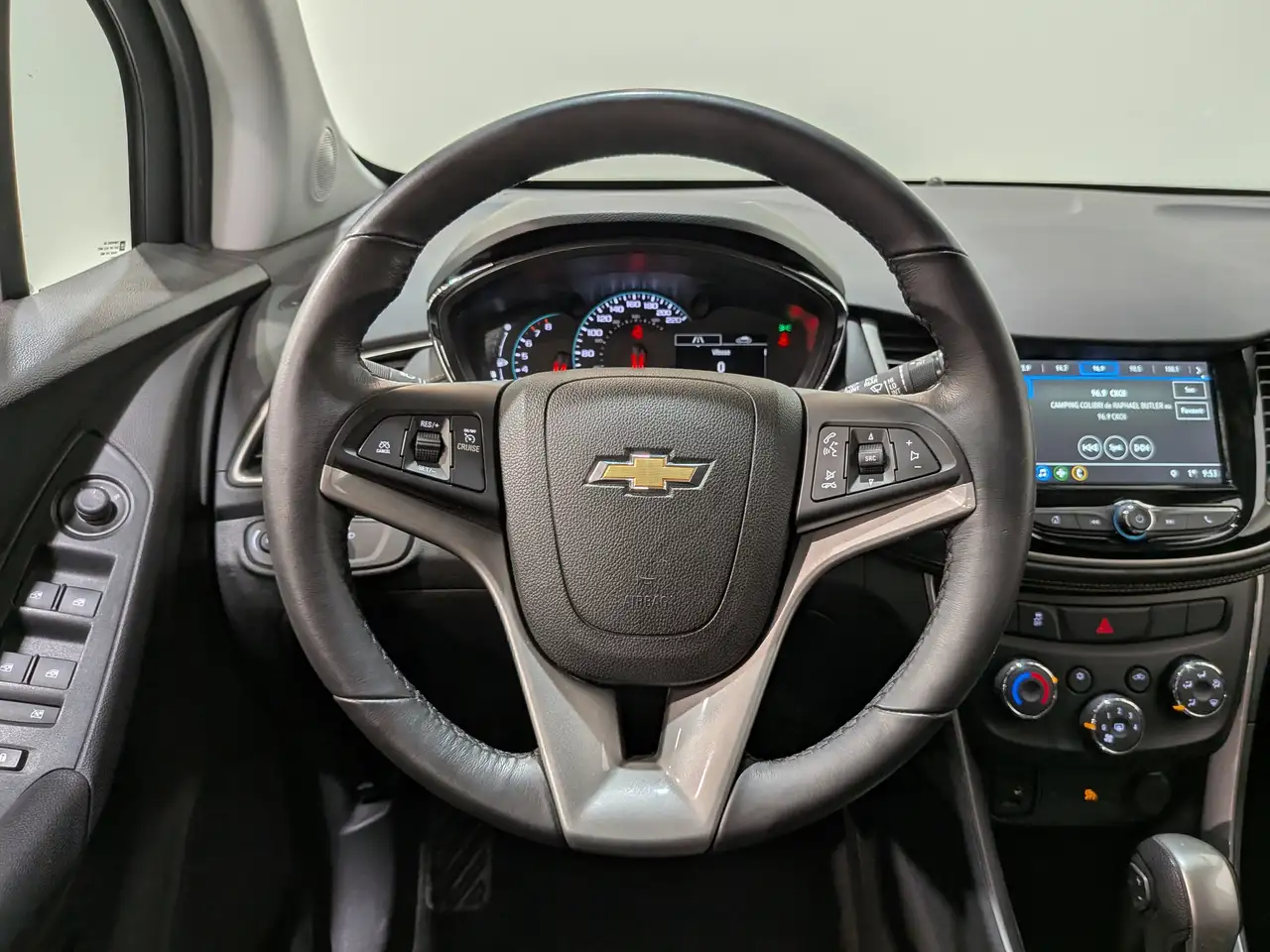 Chevrolet Trax снимка Chevrolet Trax